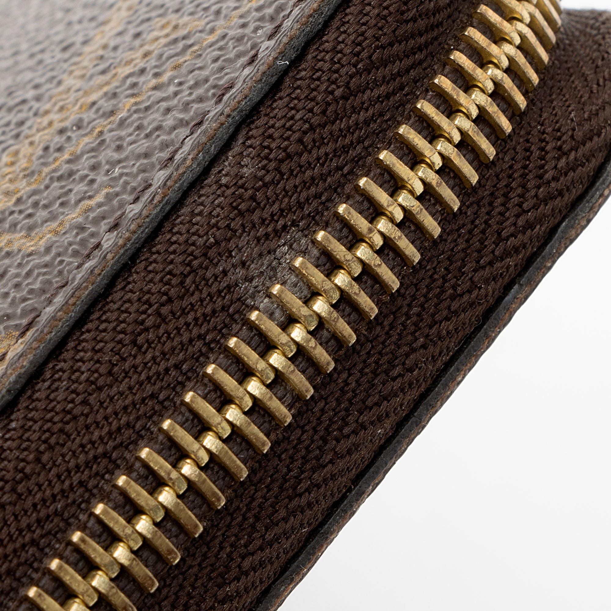 Louis Vuitton Monogram Canvas Zippy Wallet