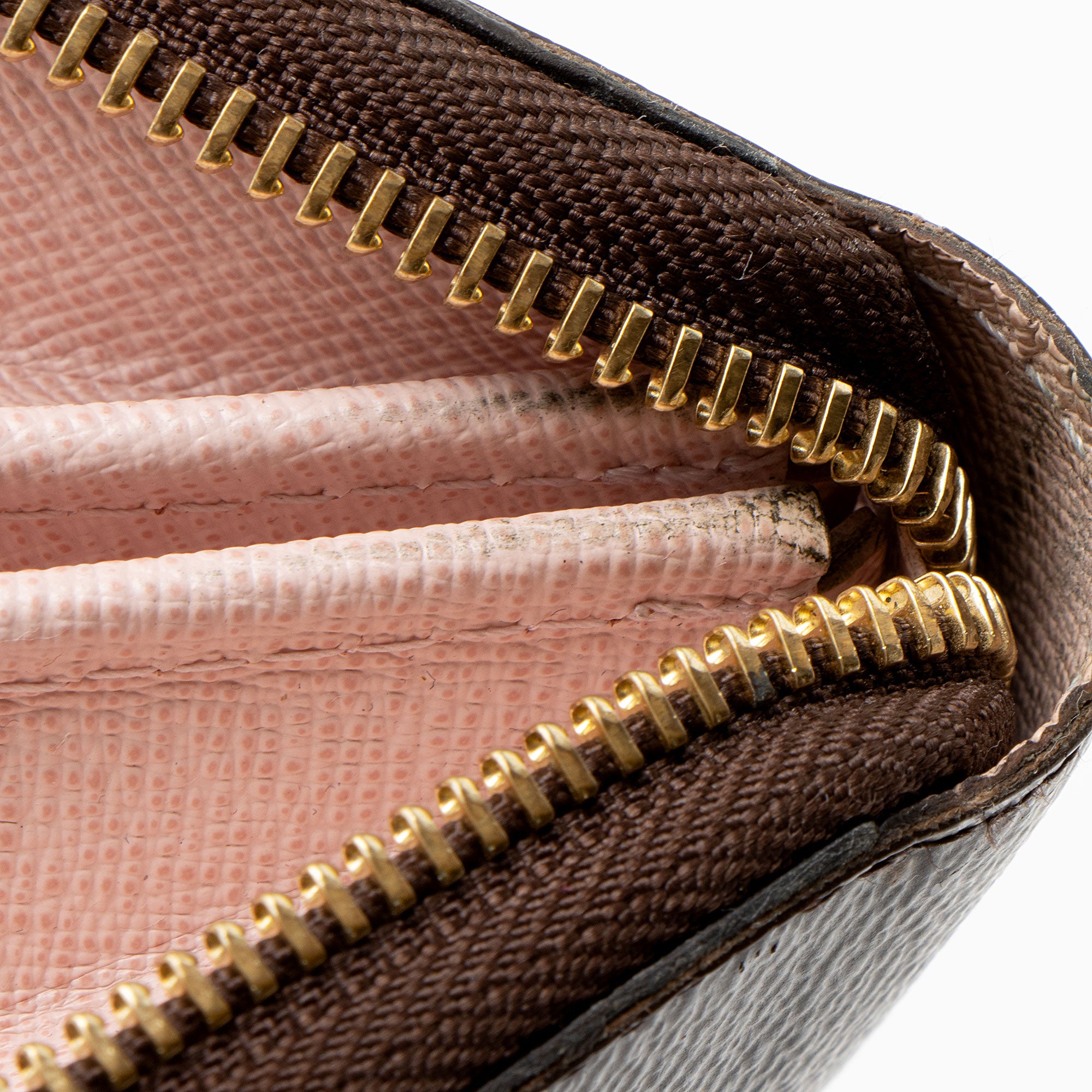 Louis Vuitton Monogram Canvas Zippy Wallet