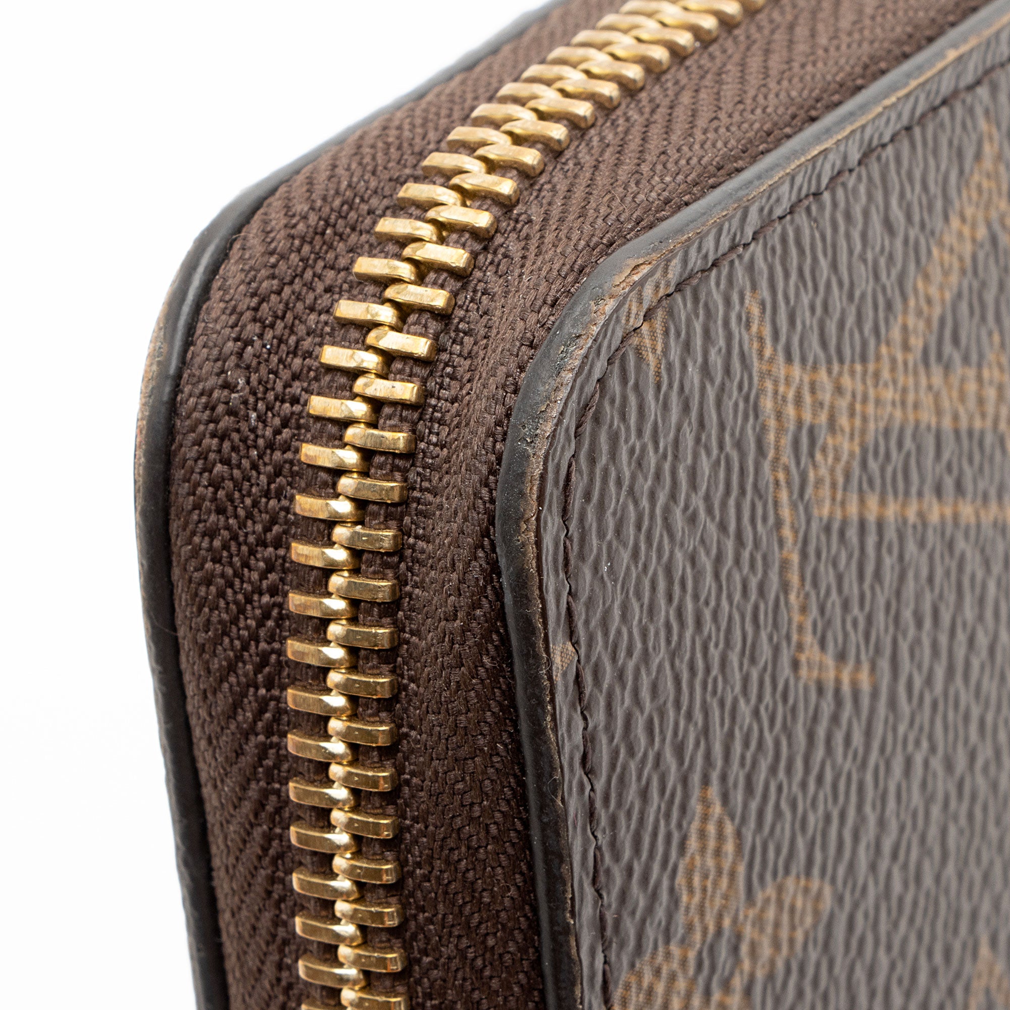 Louis Vuitton Monogram Canvas Zippy Wallet