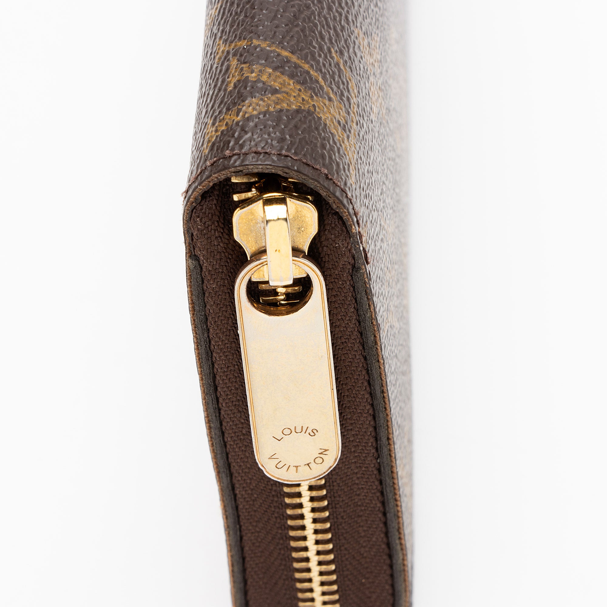 Louis Vuitton Monogram Canvas Zippy Wallet