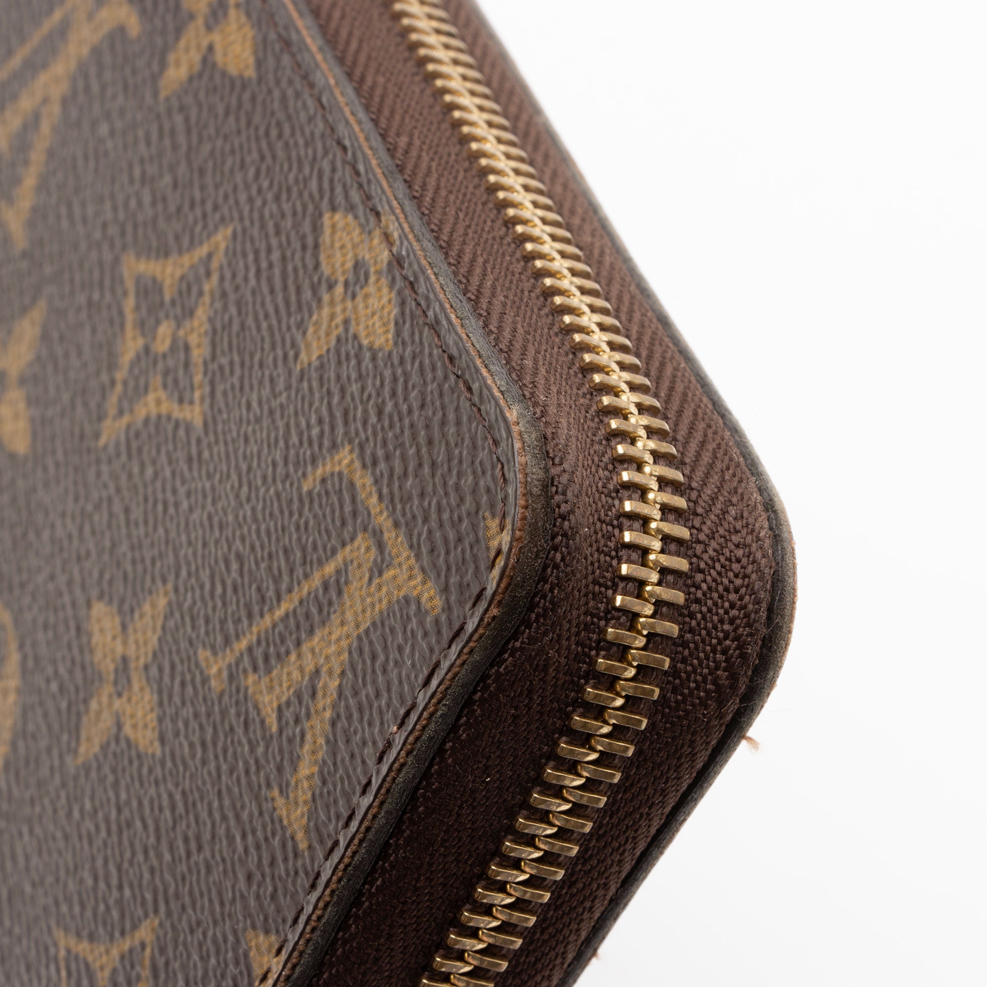 Louis Vuitton Monogram Canvas Zippy Wallet