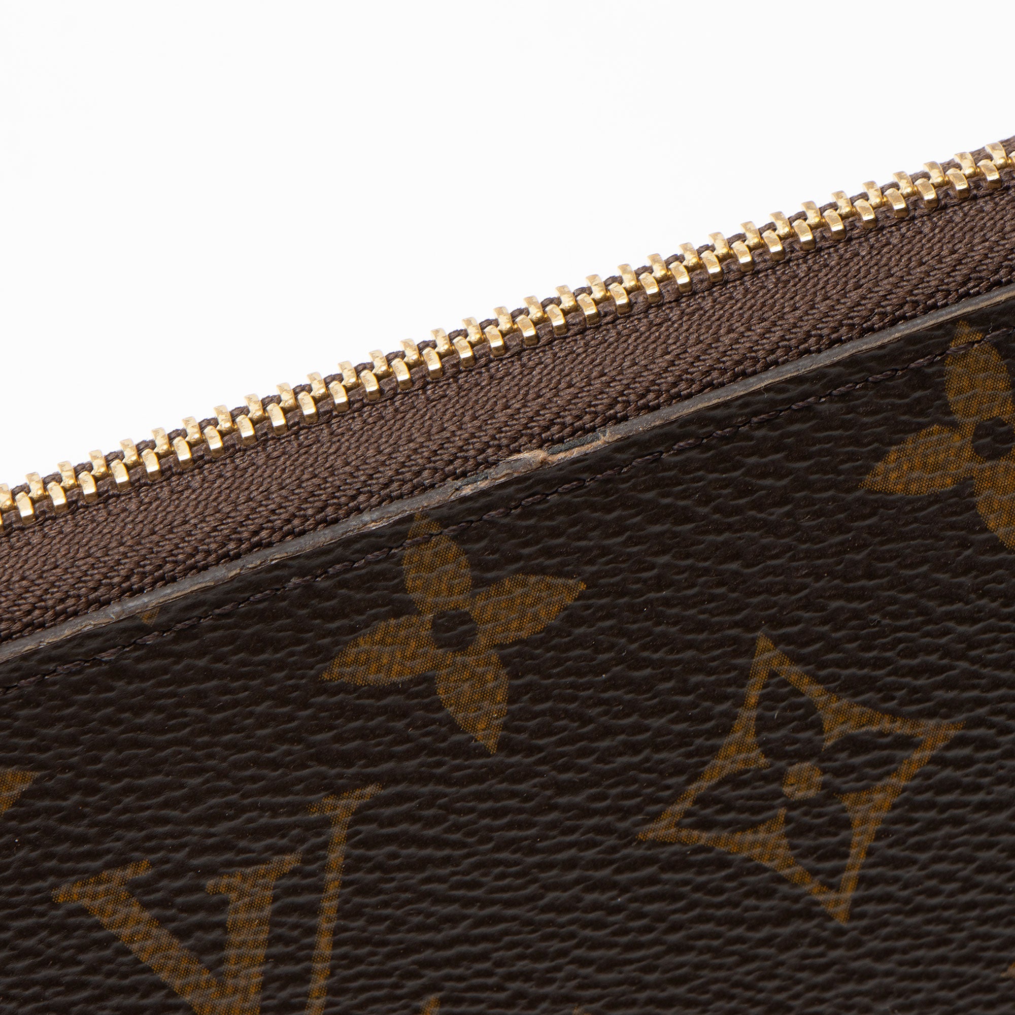 Louis Vuitton Monogram Canvas Zippy Wallet