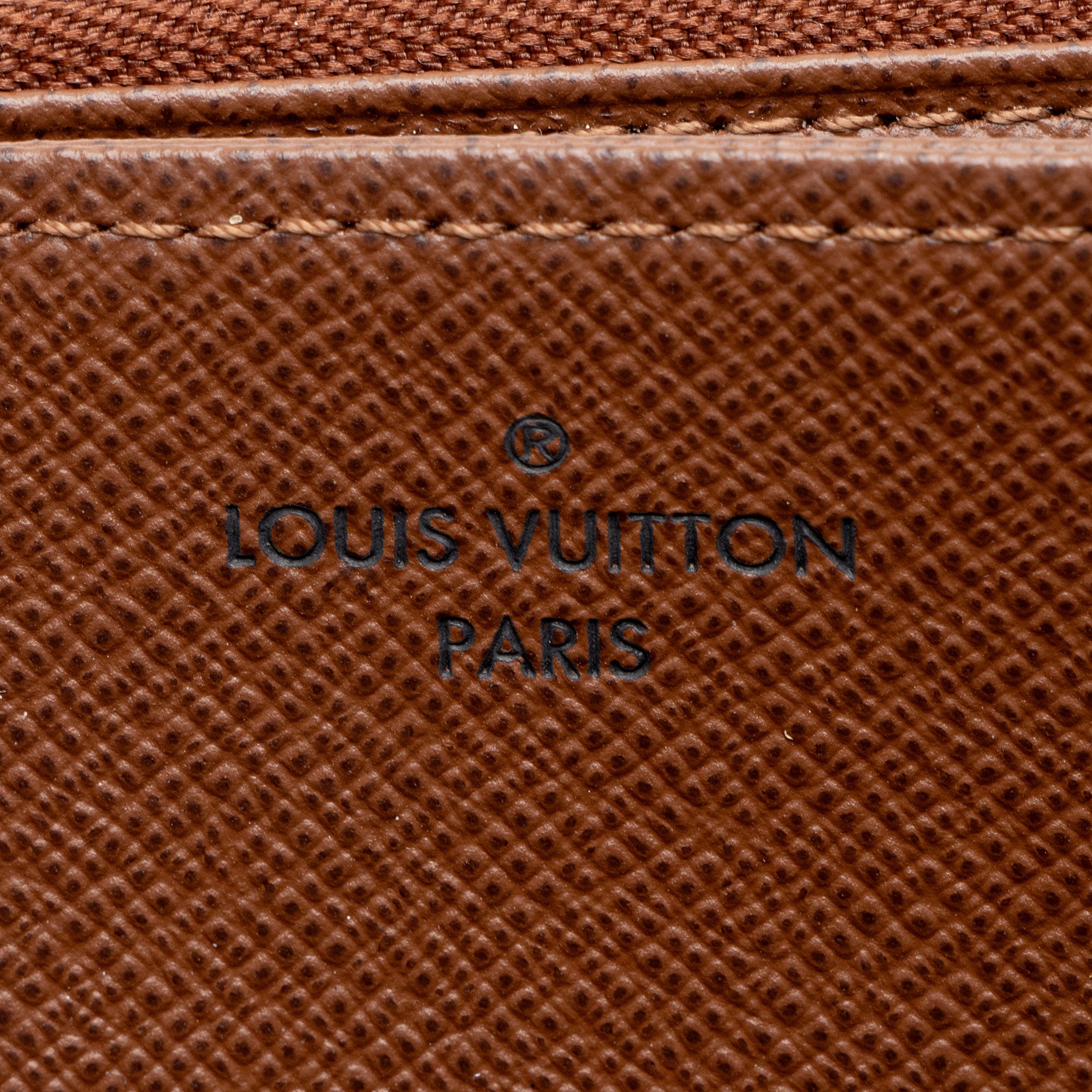 Louis Vuitton Monogram Canvas Zippy Wallet