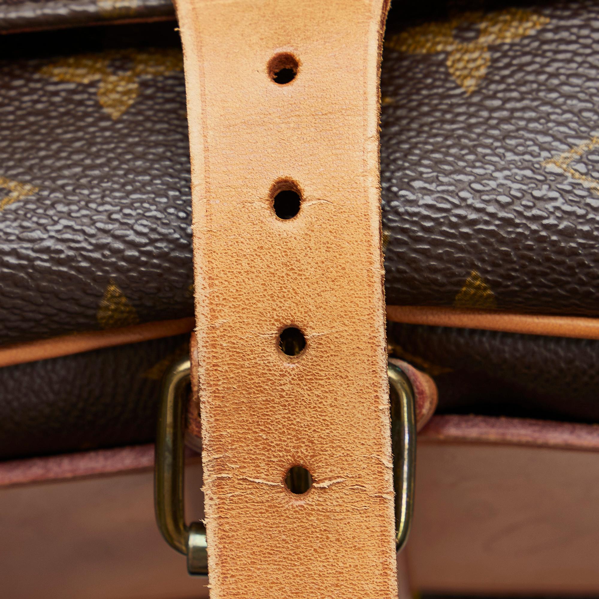 Louis Vuitton Monogram Cartouchiere GM (SHG-xL8k9b)