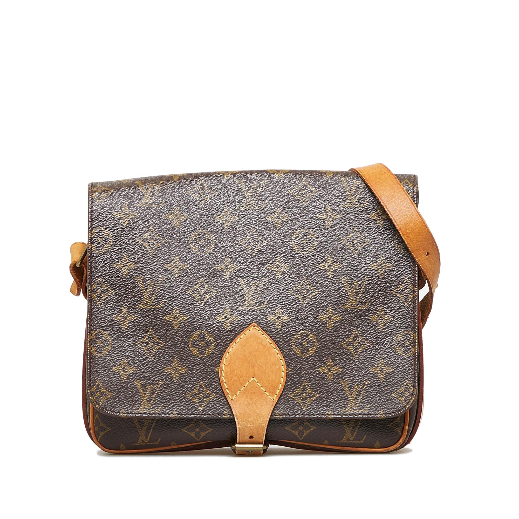 Louis Vuitton Monogram Cartouchiere GM (SHG-xL8k9b)
