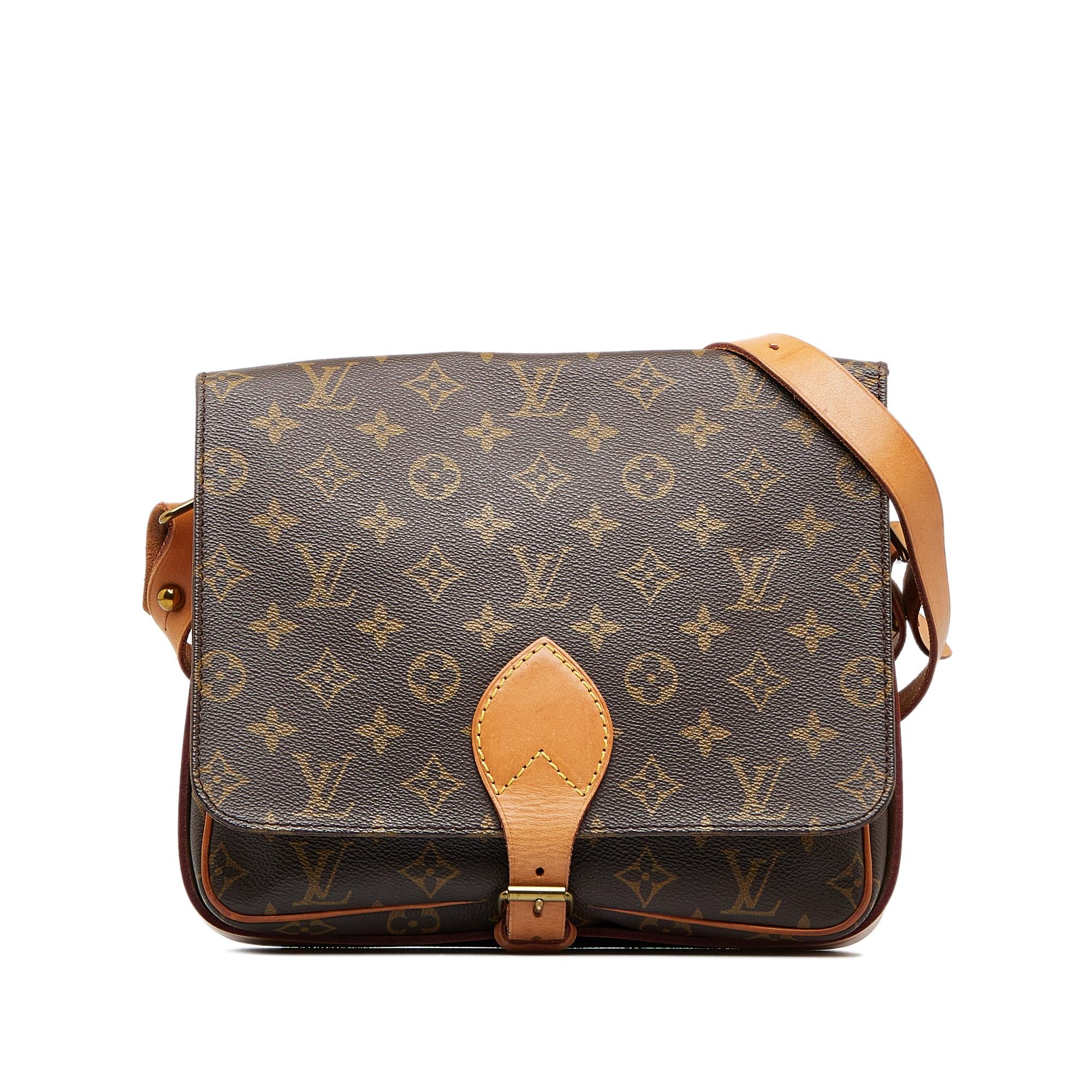 Louis Vuitton Monogram Cartouchiere GM (SHG-gJVw0R)