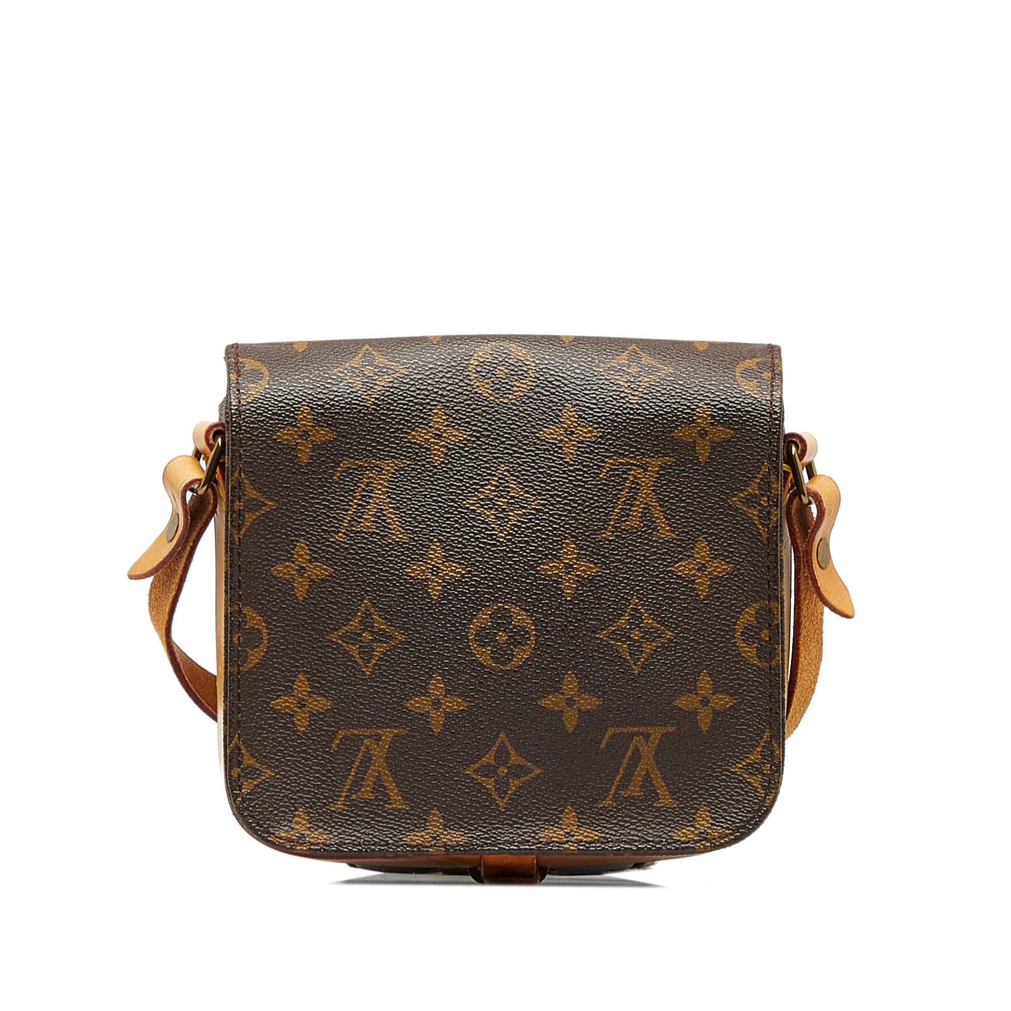 Louis Vuitton Monogram Cartouchiere MM (SHG-32DcGv)