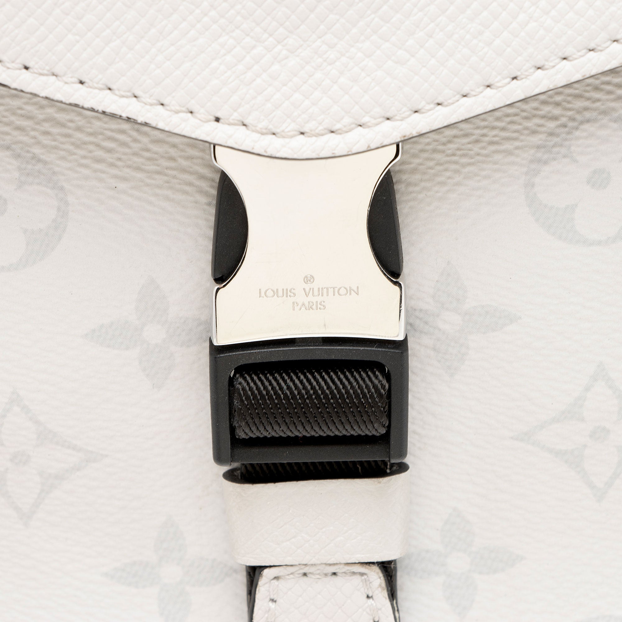 Louis Vuitton Monogram Chalk Taiga Leather Outdoor Flap Messenger