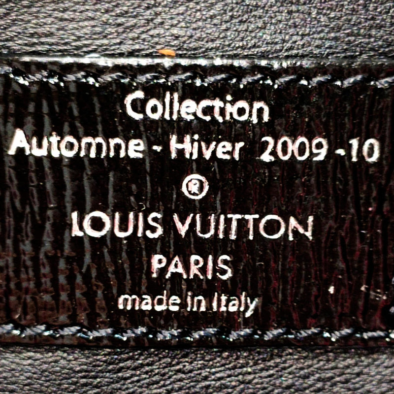 Louis Vuitton Monogram Coquette Pochette (SHG-36920) – LuxeDH