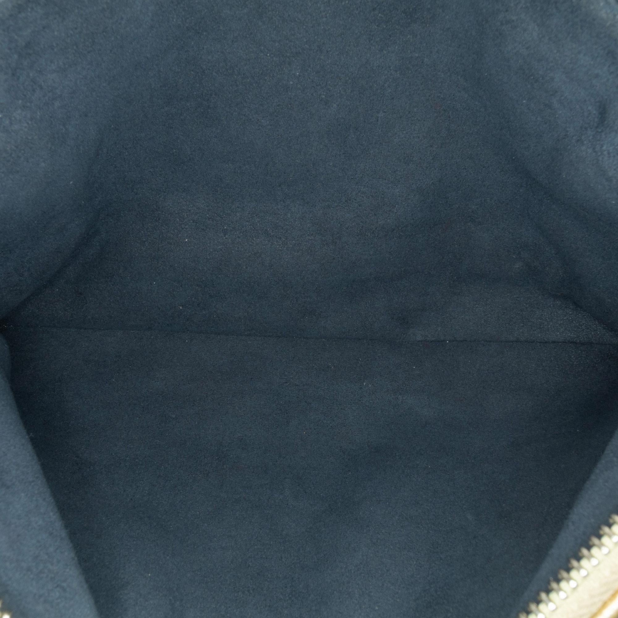 Louis Vuitton Monogram Coussin PM (SHG-oSSnxZ)