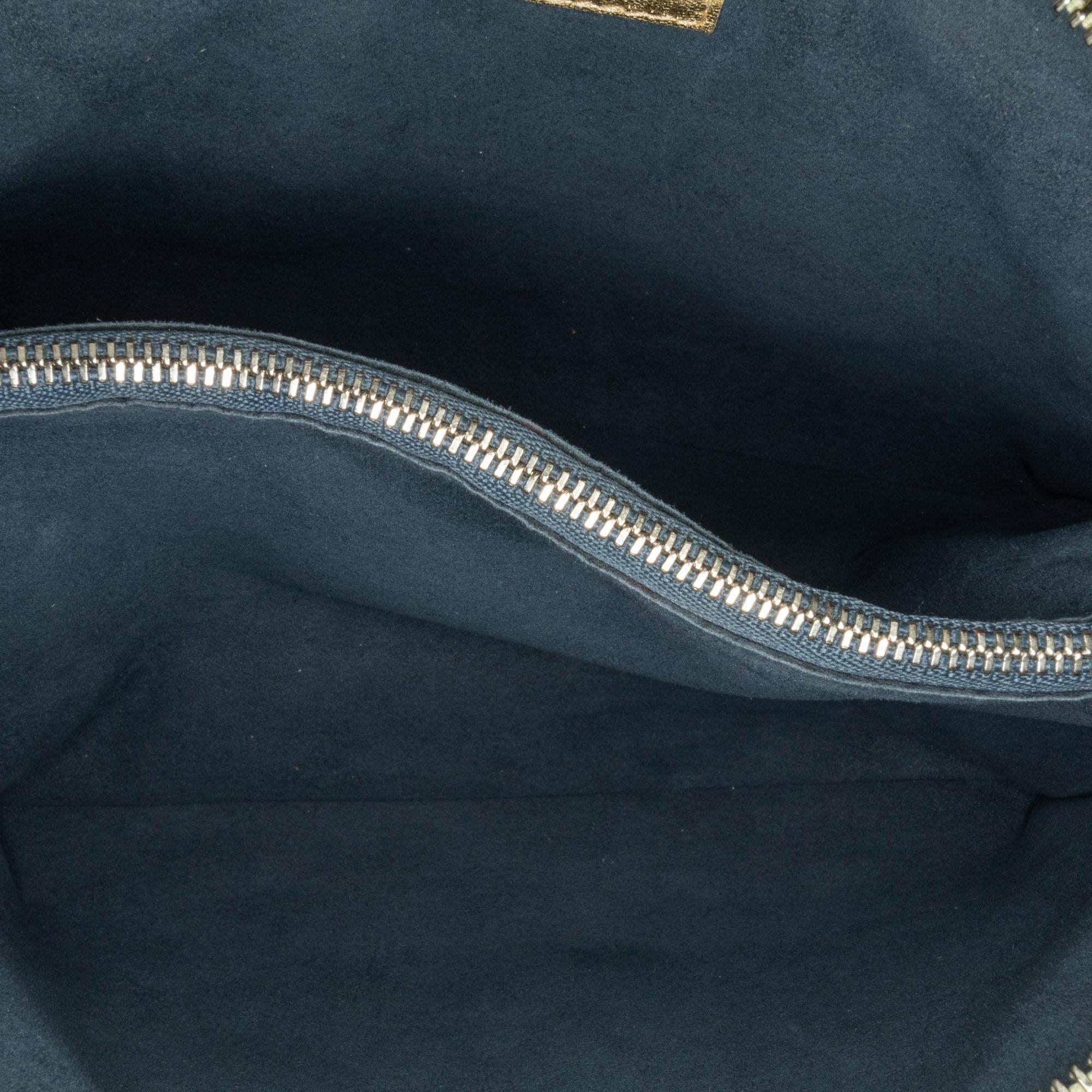 Louis Vuitton Monogram Coussin PM (SHG-oSSnxZ)