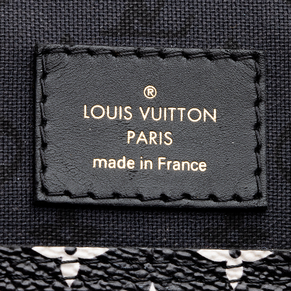 Louis Vuitton Limited Edition Monogram Crafty Neverfull MM Tote (SHF-19630)