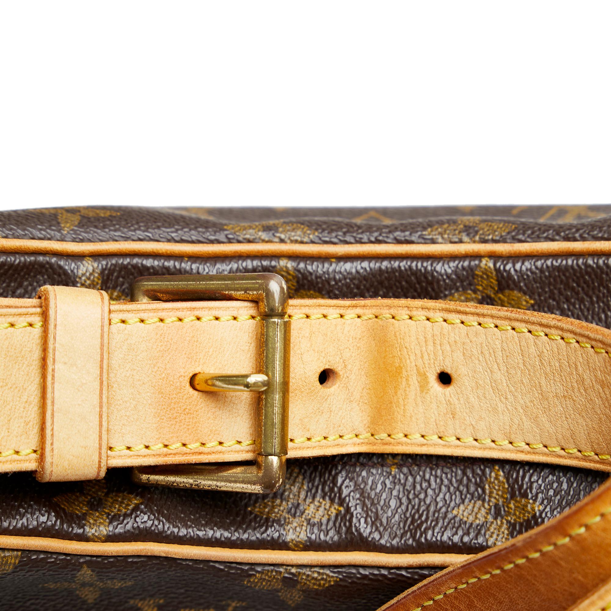 Louis Vuitton Monogram Croissant MM (SHG-e9cyxD)