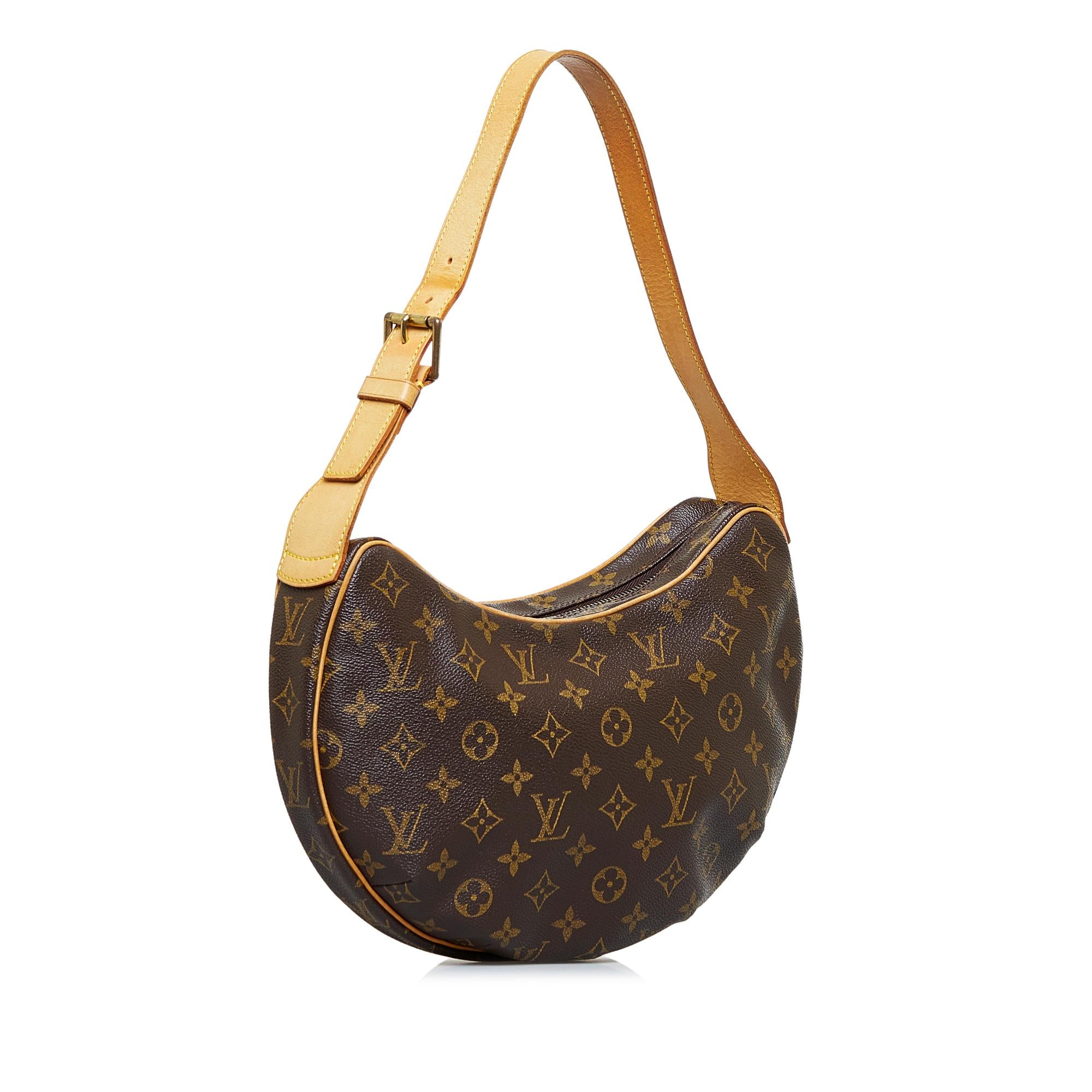 Louis Vuitton Monogram Croissant MM (SHG-e9cyxD)