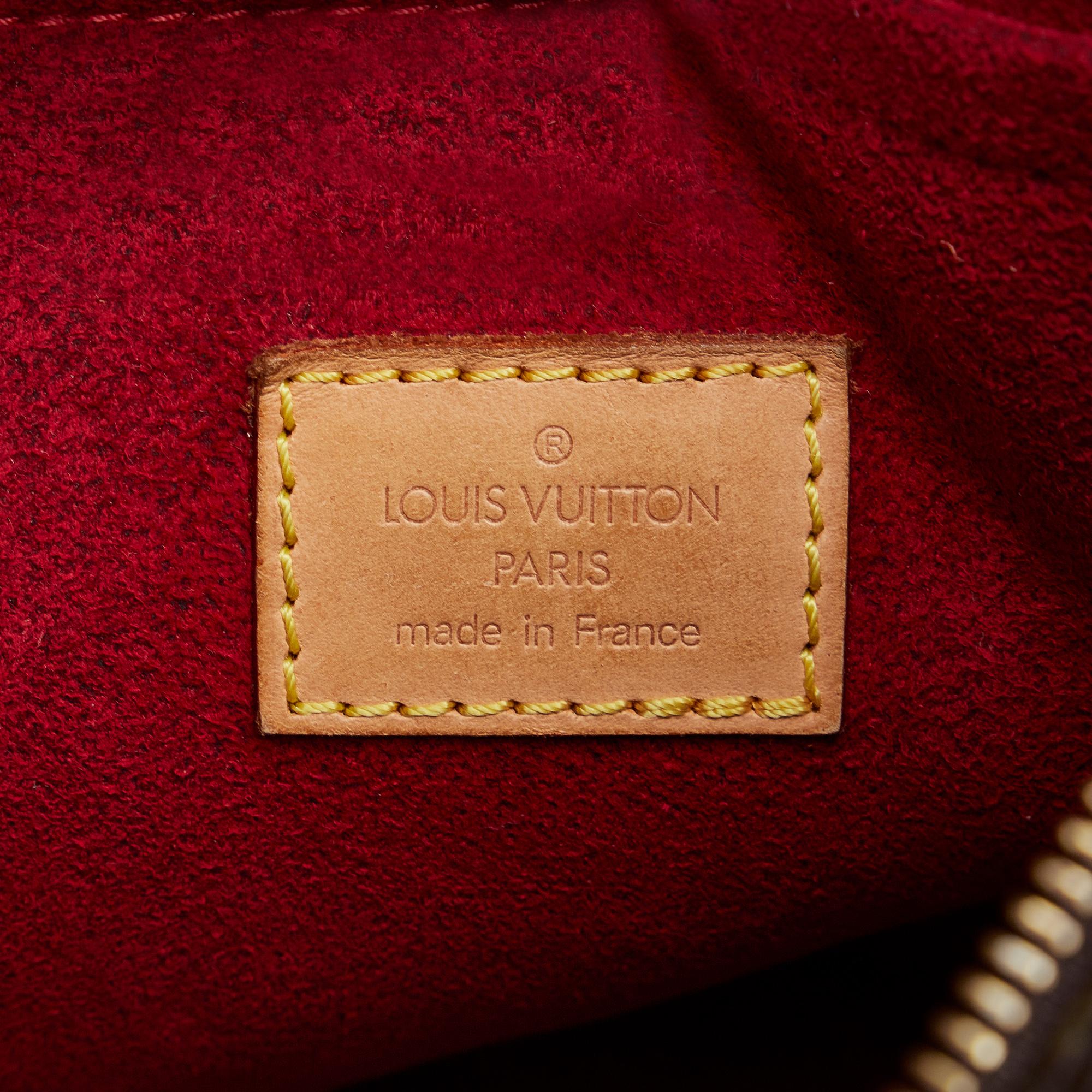 Louis Vuitton Monogram Croissant MM (SHG-Ob22ft)