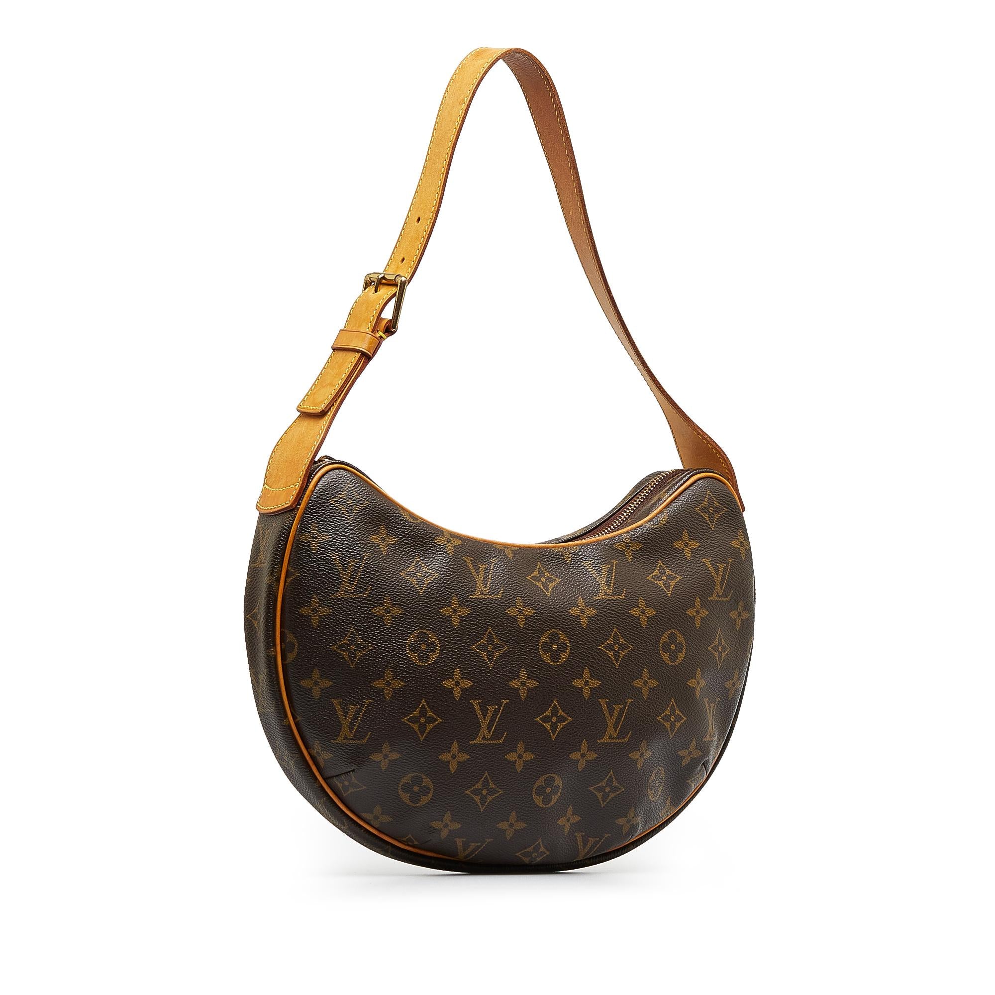 Louis Vuitton Monogram Croissant MM (SHG-Ob22ft)