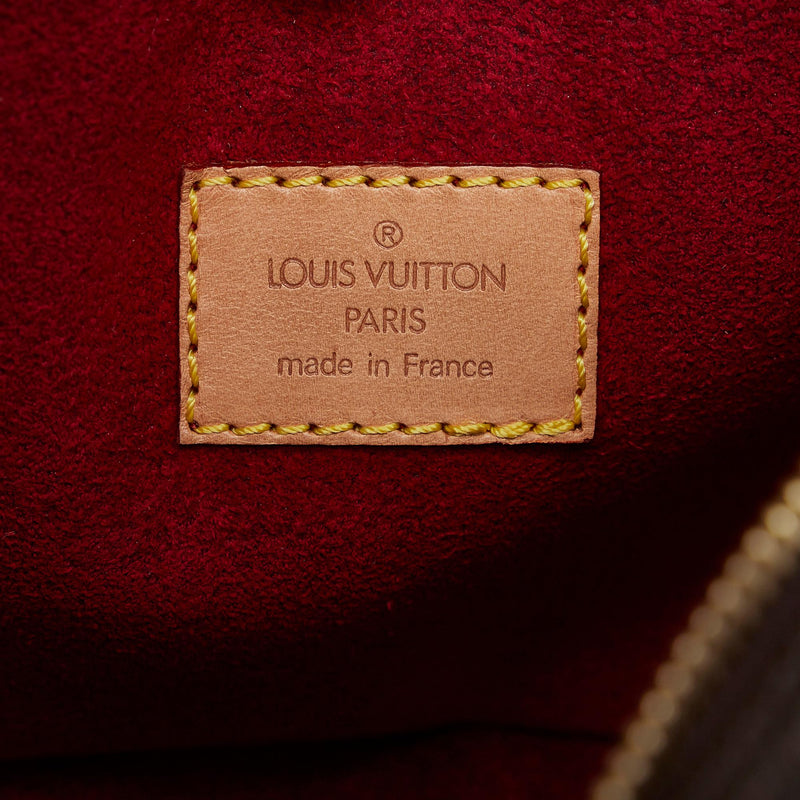 Louis Vuitton Monogram Croissant MM (SHG-LsrsMd) – LuxeDH