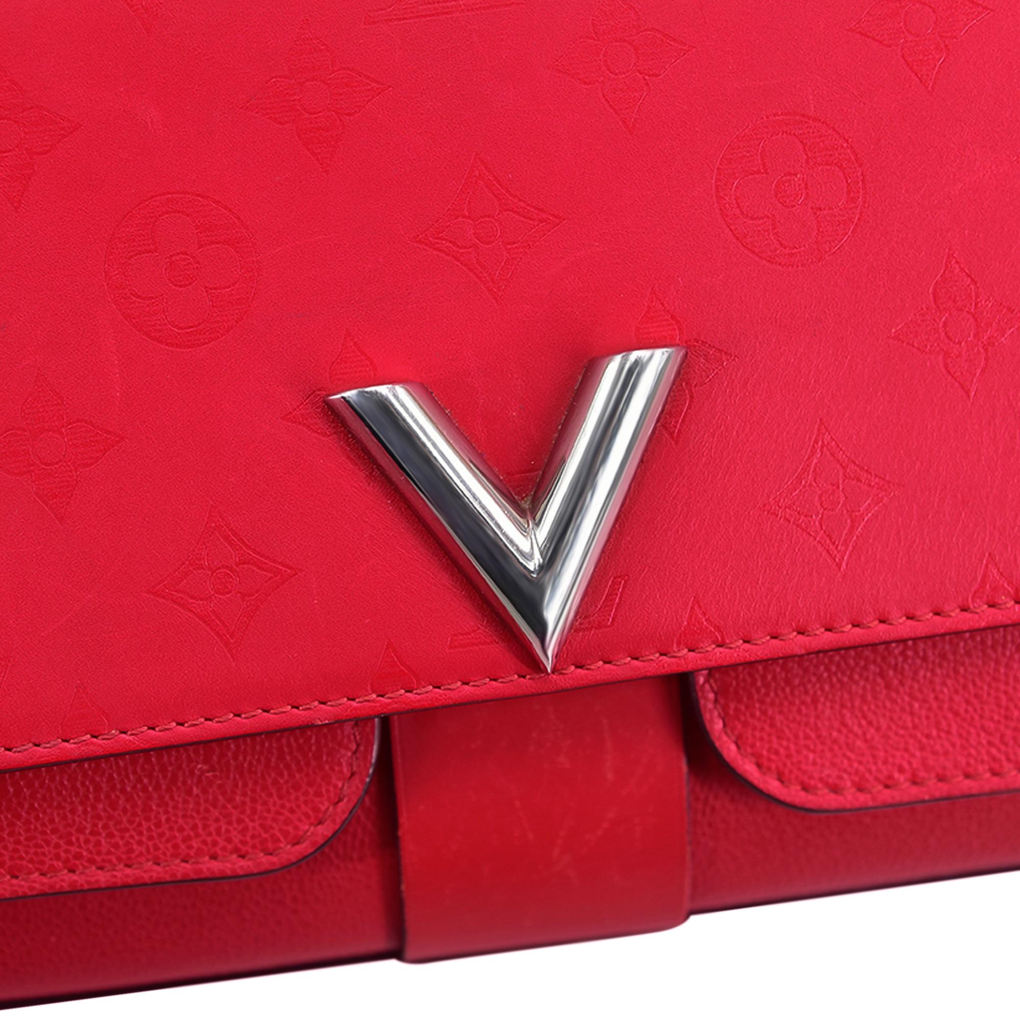 Louis Vuitton Monogram Cuir Plume Ecume Very Chain Bag (SHG-5zpy7Q)