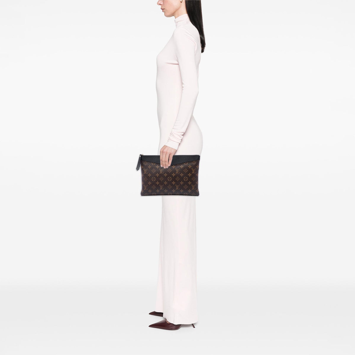 Louis Vuitton Monogram Daily Pouch