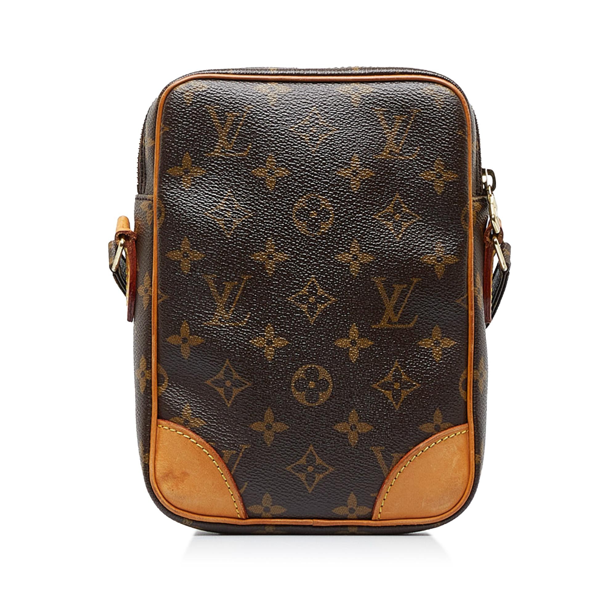 Louis Vuitton Monogram Danube (SHG-DRkDFc)