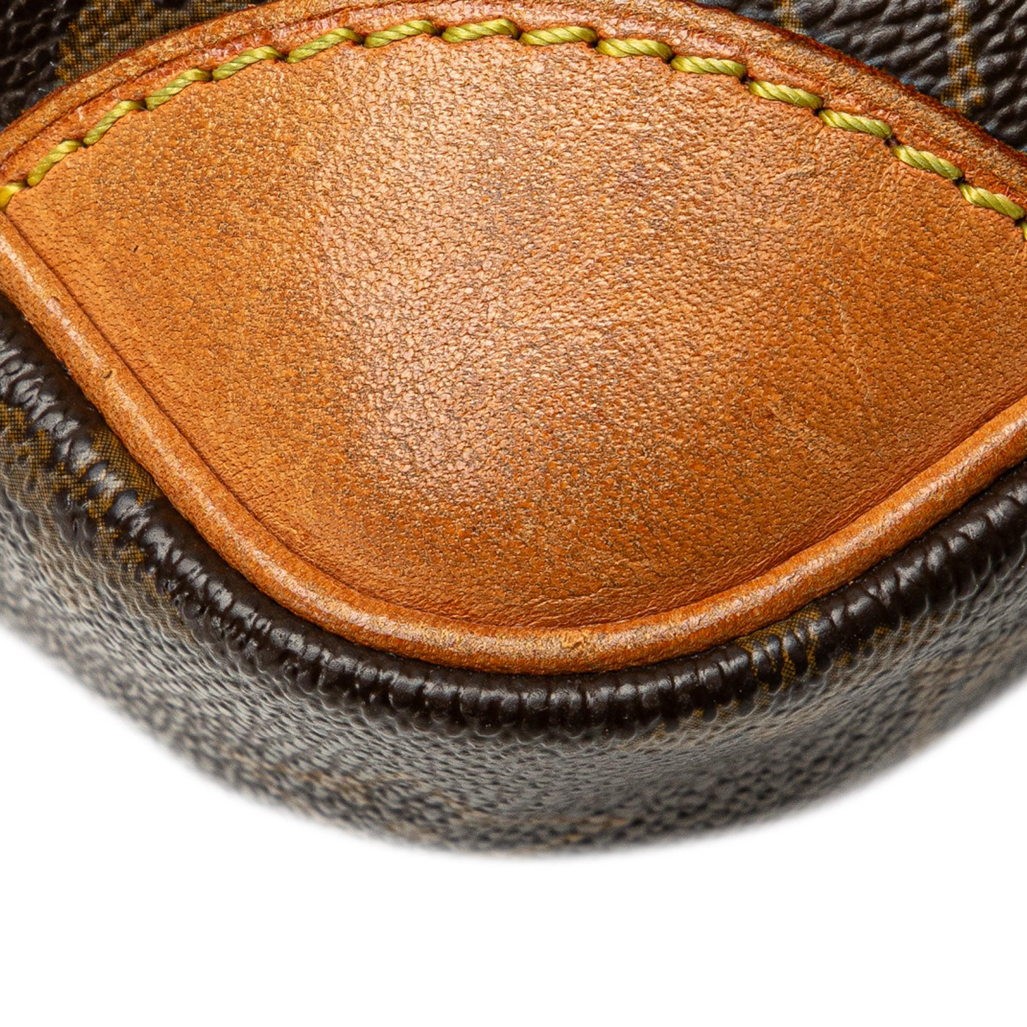 Louis Vuitton Monogram Danube (SHG-Uo0yMO)