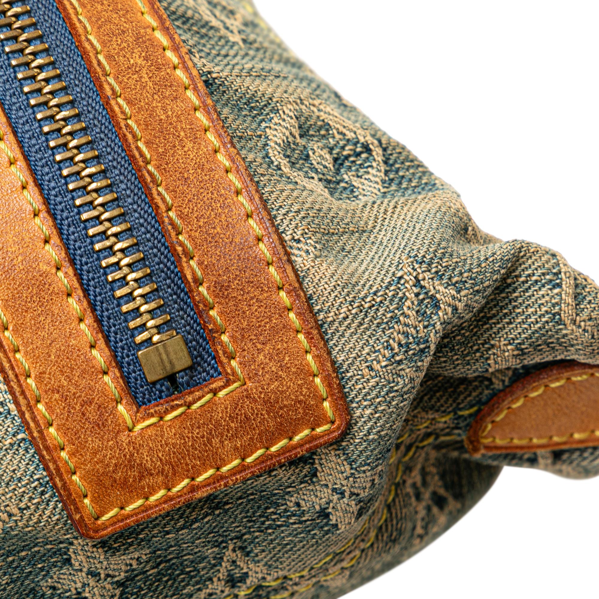 Louis Vuitton Monogram Denim Baggy PM (SHG-jsrfg8)