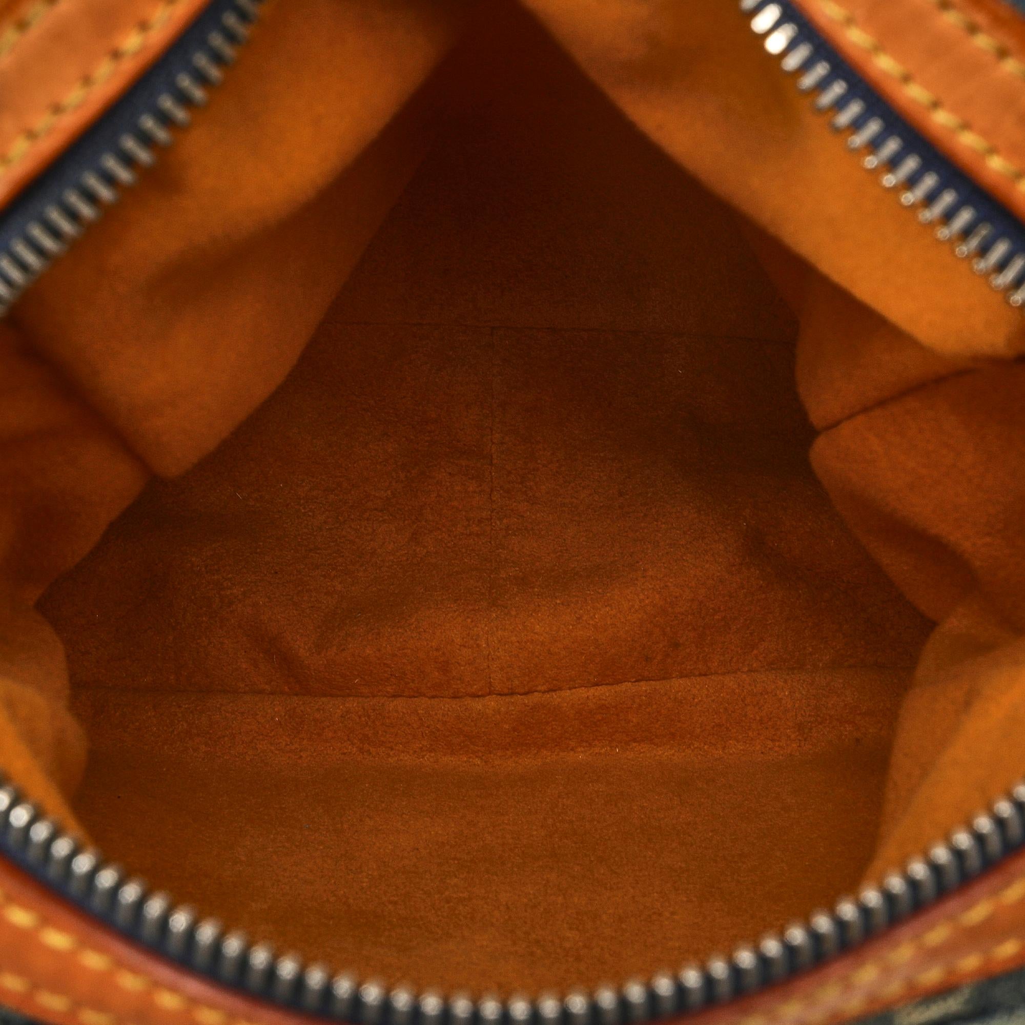 Louis Vuitton Monogram Denim Camera Bag (SHG-MEBCRm)