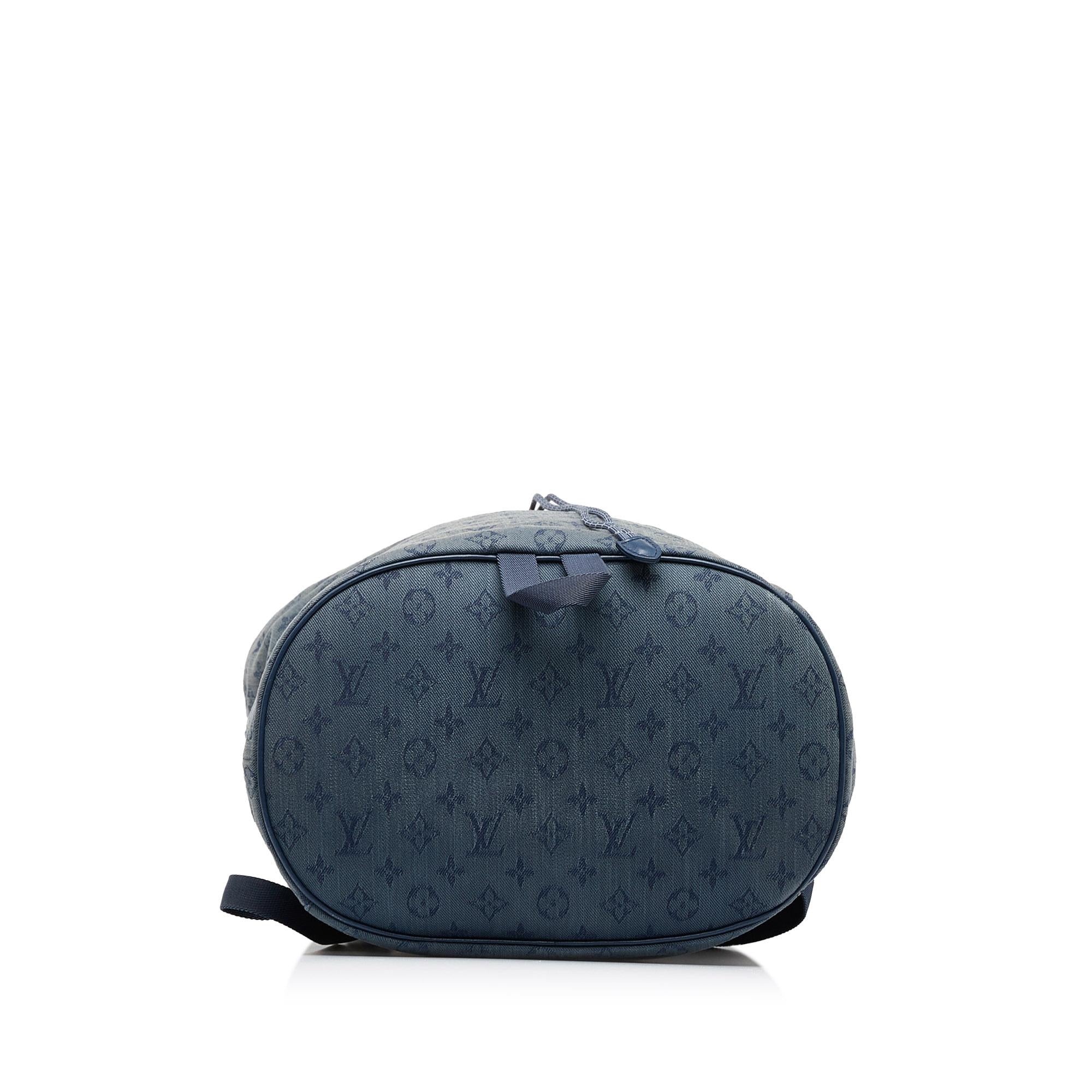 Louis Vuitton Monogram Denim Chalk Backpack (SHG-JepQAs)