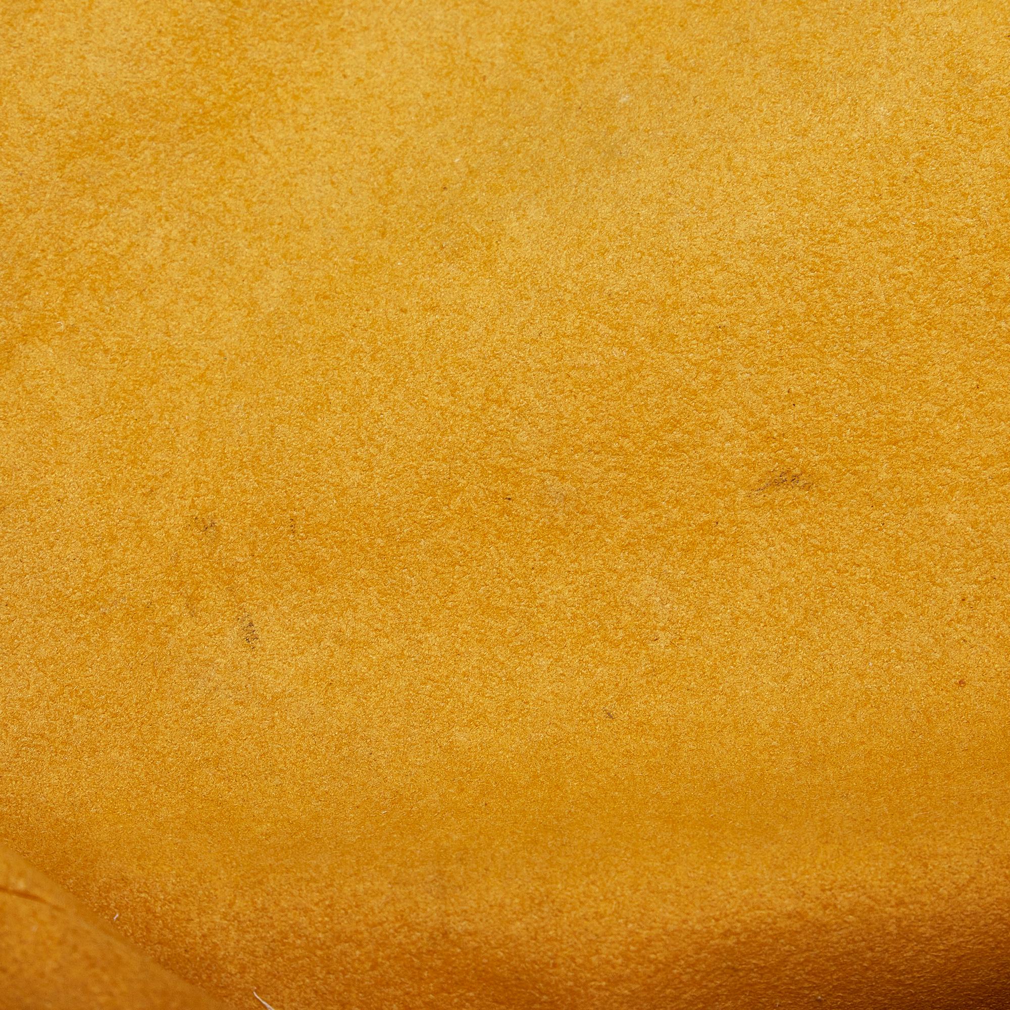 Louis Vuitton Monogram Denim Mahina XL (SHG-WhRTo3)