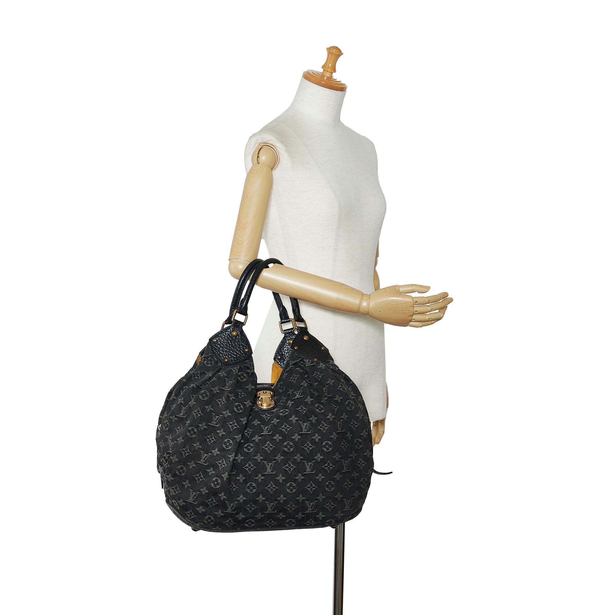 Louis Vuitton Monogram Denim Mahina XL (SHG-WhRTo3)