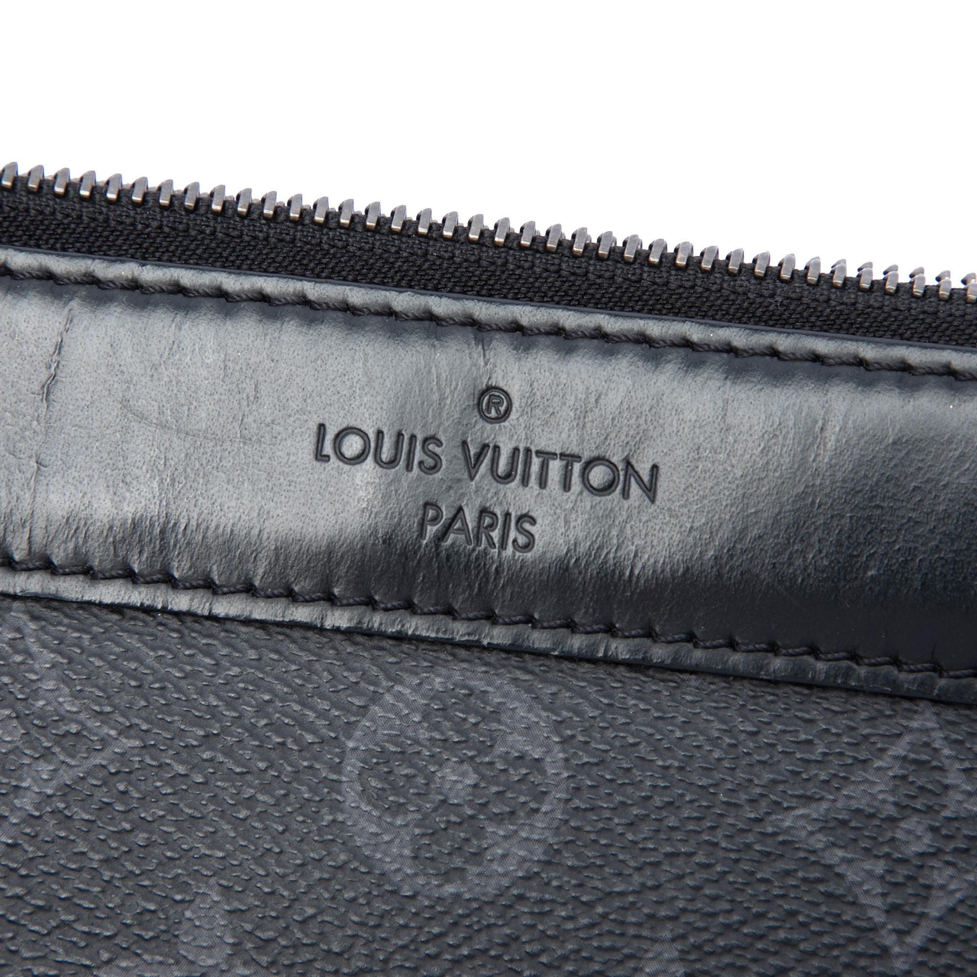 Louis Vuitton Monogram Eclipse Discovery Pochette GM
