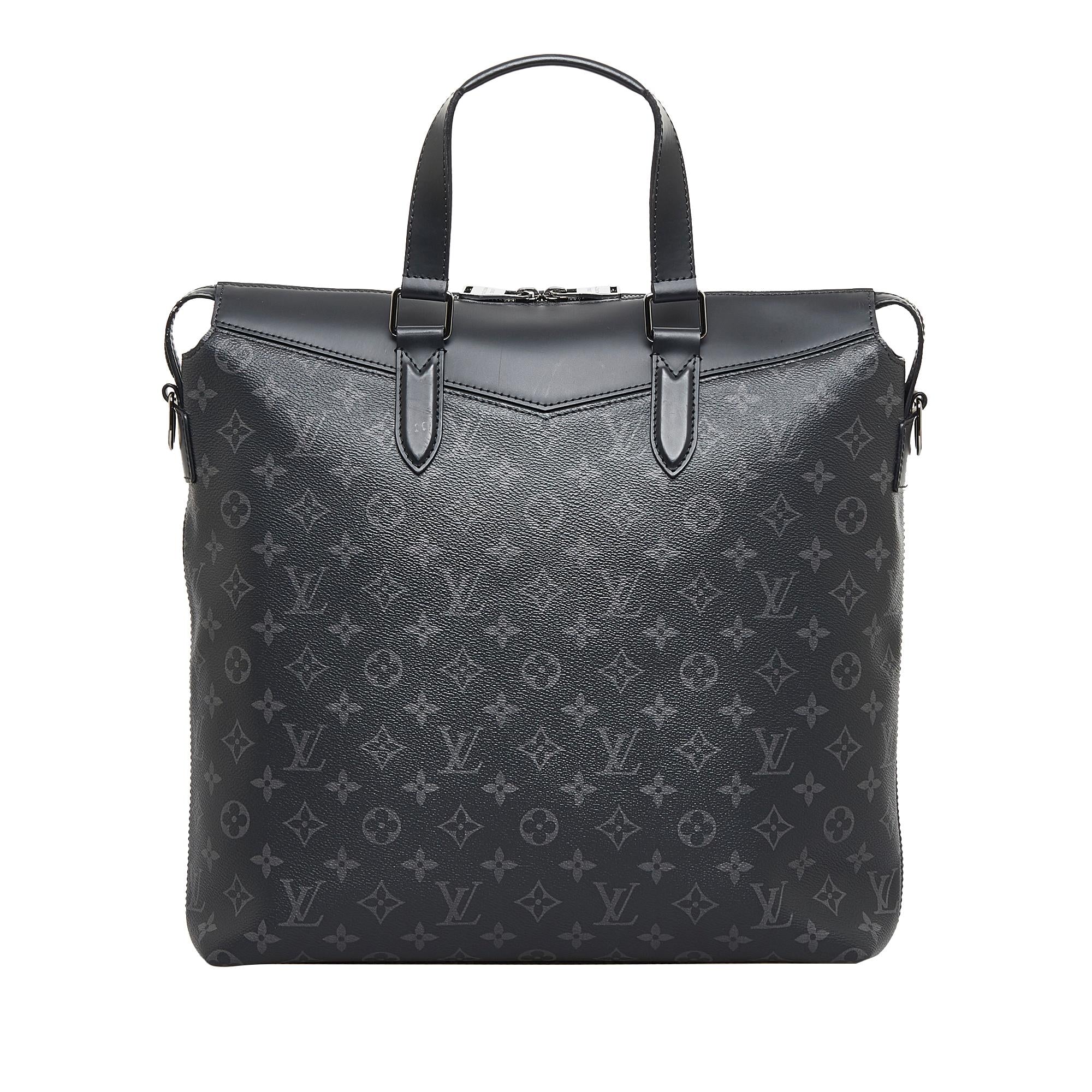 Louis Vuitton Monogram Eclipse Explorer (SHG-XsRsmO)