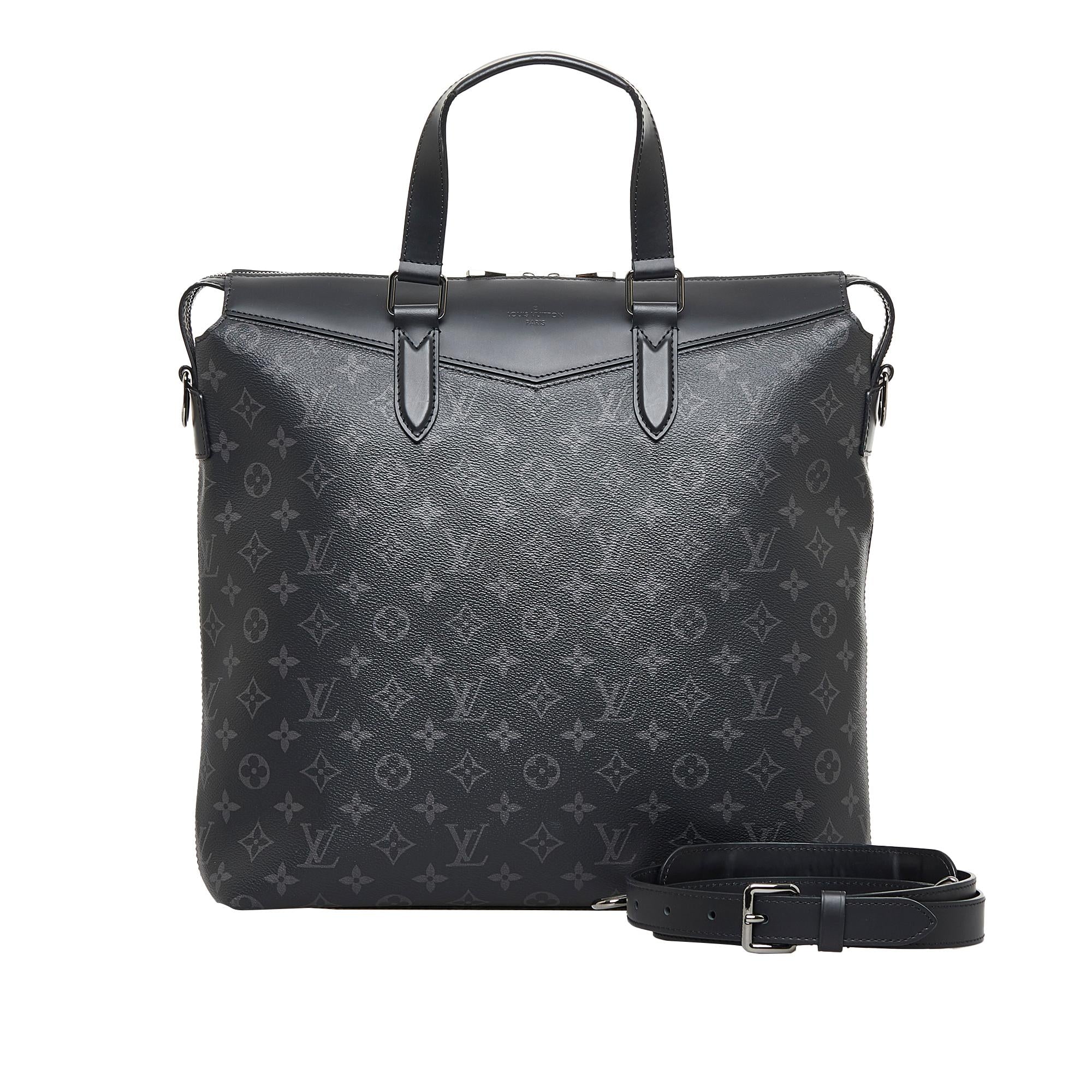 Louis Vuitton Monogram Eclipse Explorer (SHG-XsRsmO)