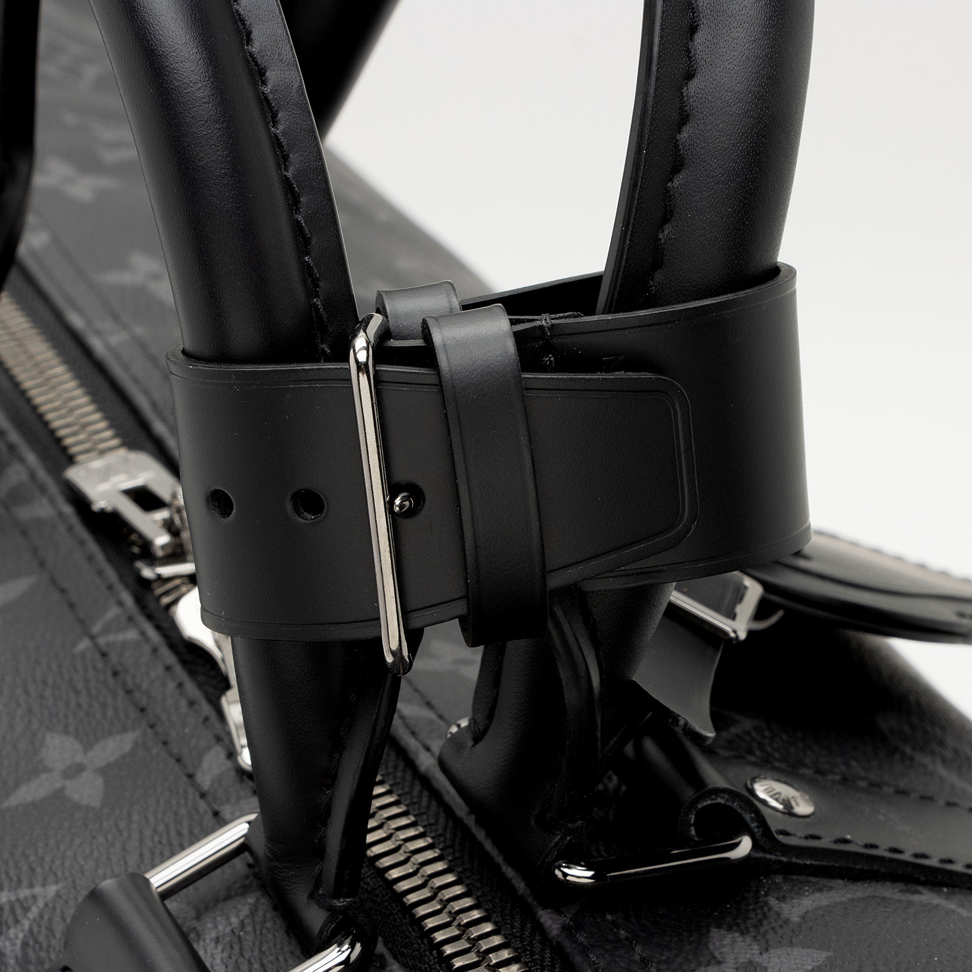 Louis Vuitton Monogram Eclipse Keepall 55 Bandouliere Duffle Bag (SHF-