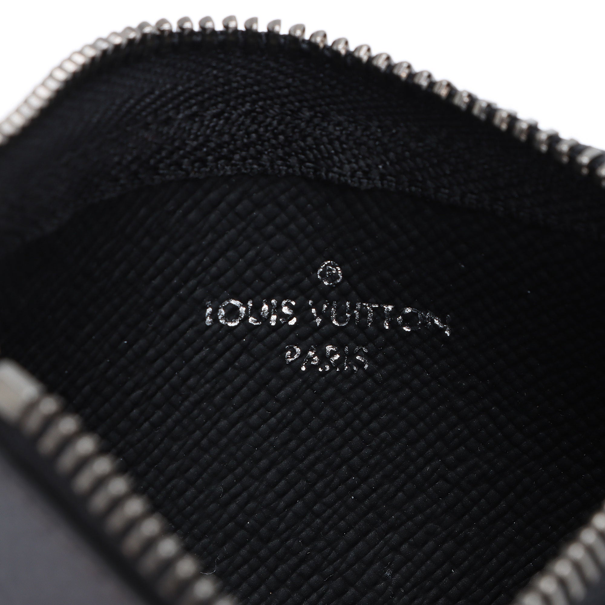 Louis Vuitton Monogram Eclipse Key Pouch (SHF-ql3XTY)