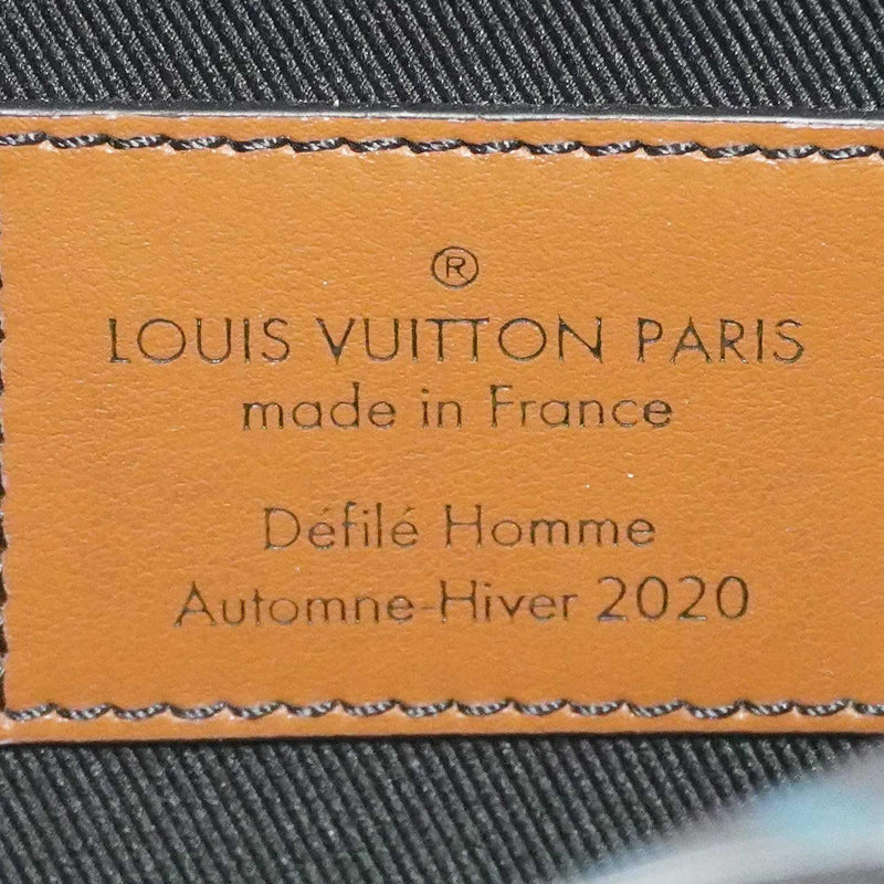 Louis Vuitton Monogram Eclipse Volga on Strap (SHG-nbZGeD) – LuxeDH