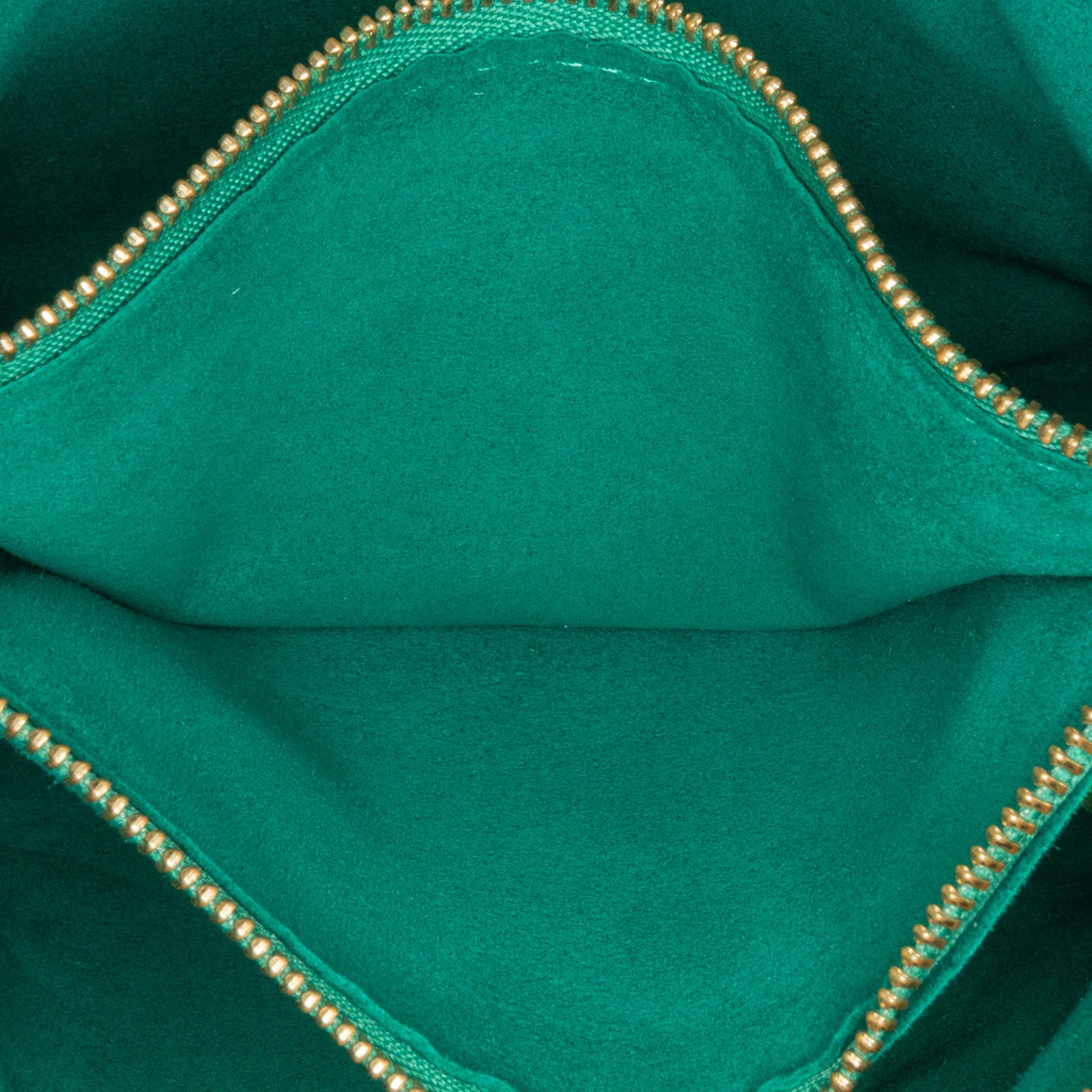 Louis Vuitton Monogram Embossed Coussin BB (SHG-p85ENn)