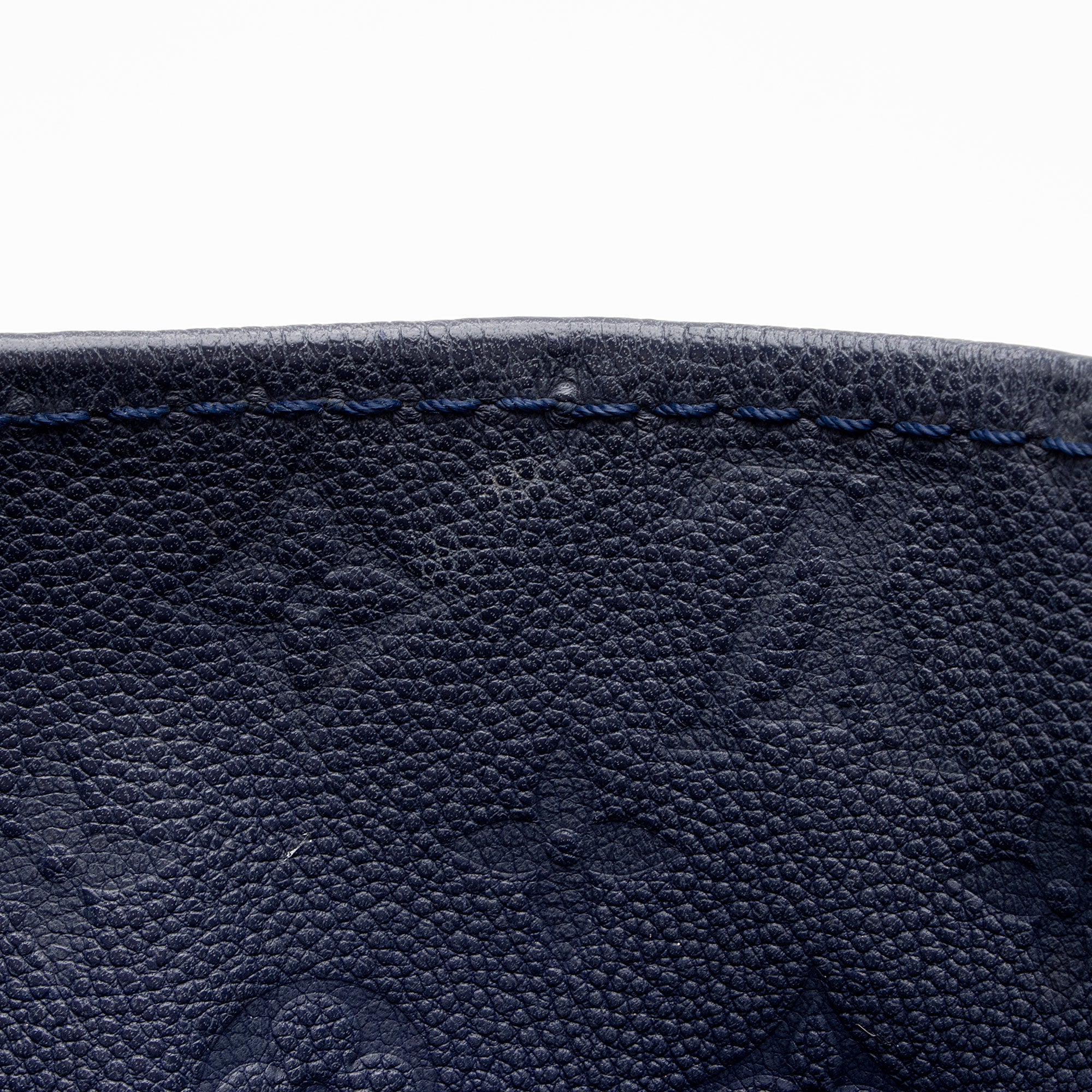 Louis Vuitton Monogram Empreinte Artsy MM Shoulder Bag (SHF-E7RR7v)