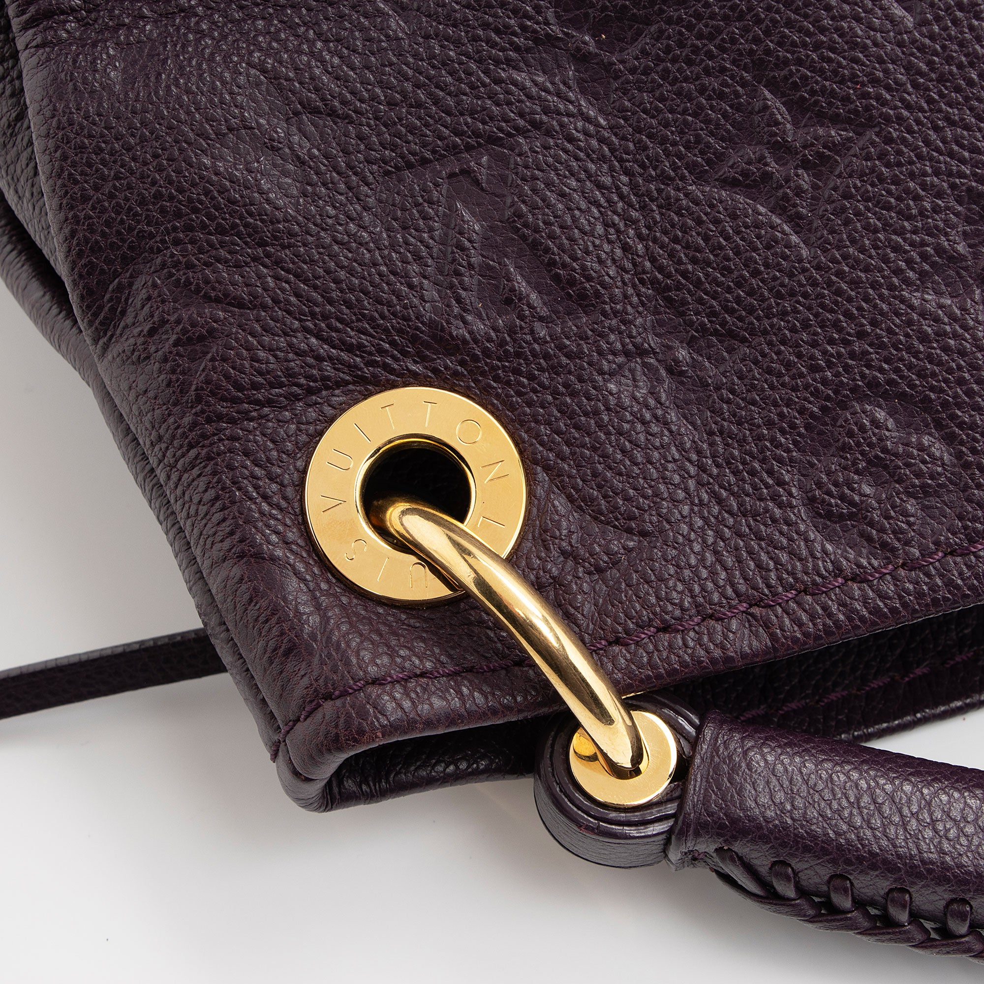 Louis Vuitton Monogram Empreinte Artsy MM Shoulder Bag (SHF-r6mI6T)