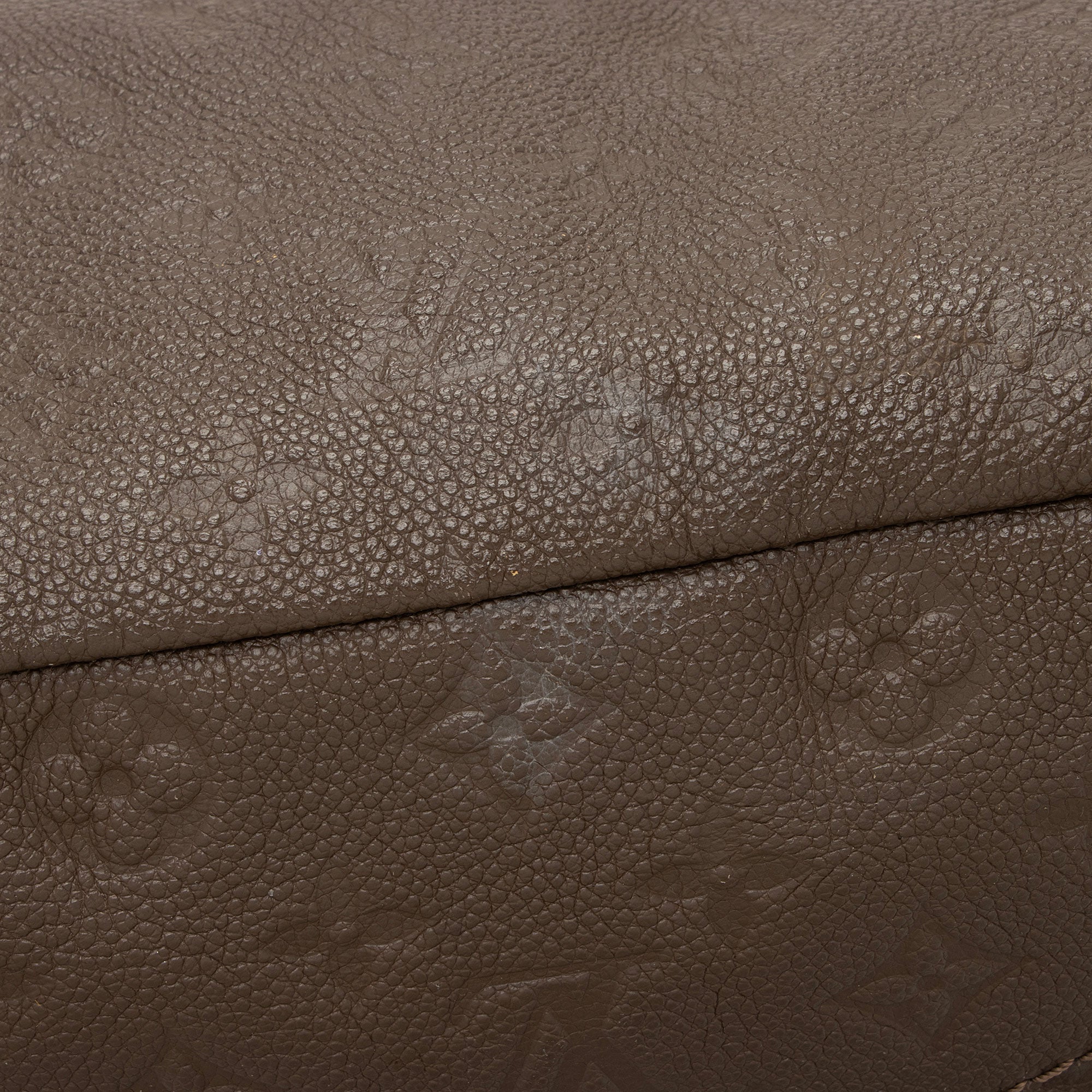 Louis Vuitton Monogram Empreinte Artsy MM Shoulder Bag (SHF-61Y5Hs)