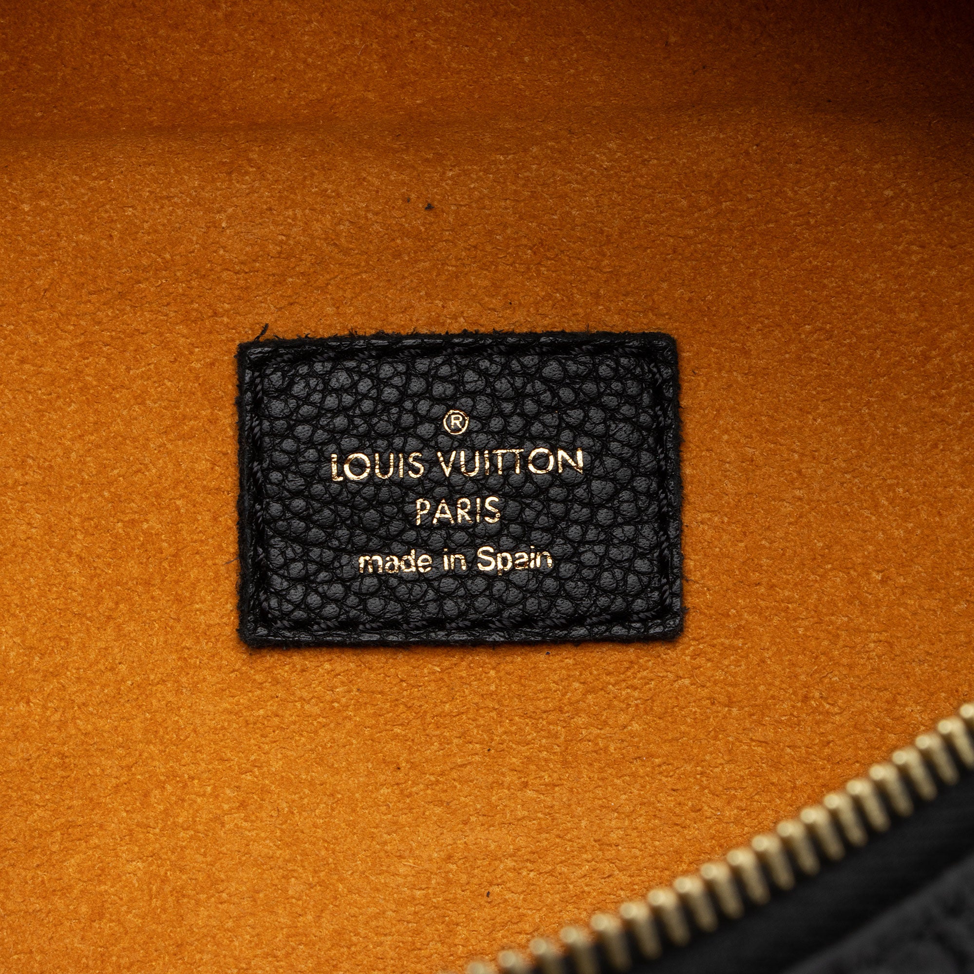 Louis Vuitton Monogram Empreinte Bumbag (SHF-sEI25V)