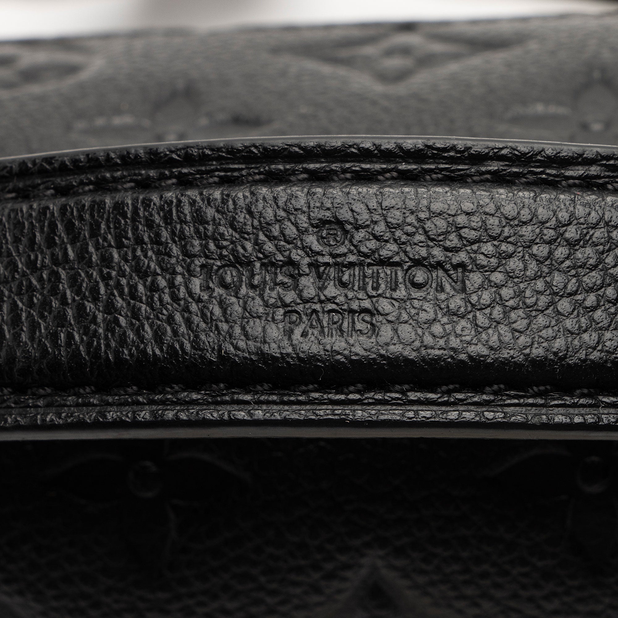 Louis Vuitton Monogram Empreinte Pochette Metis Shoulder Bag (SHF-bF4NL3)