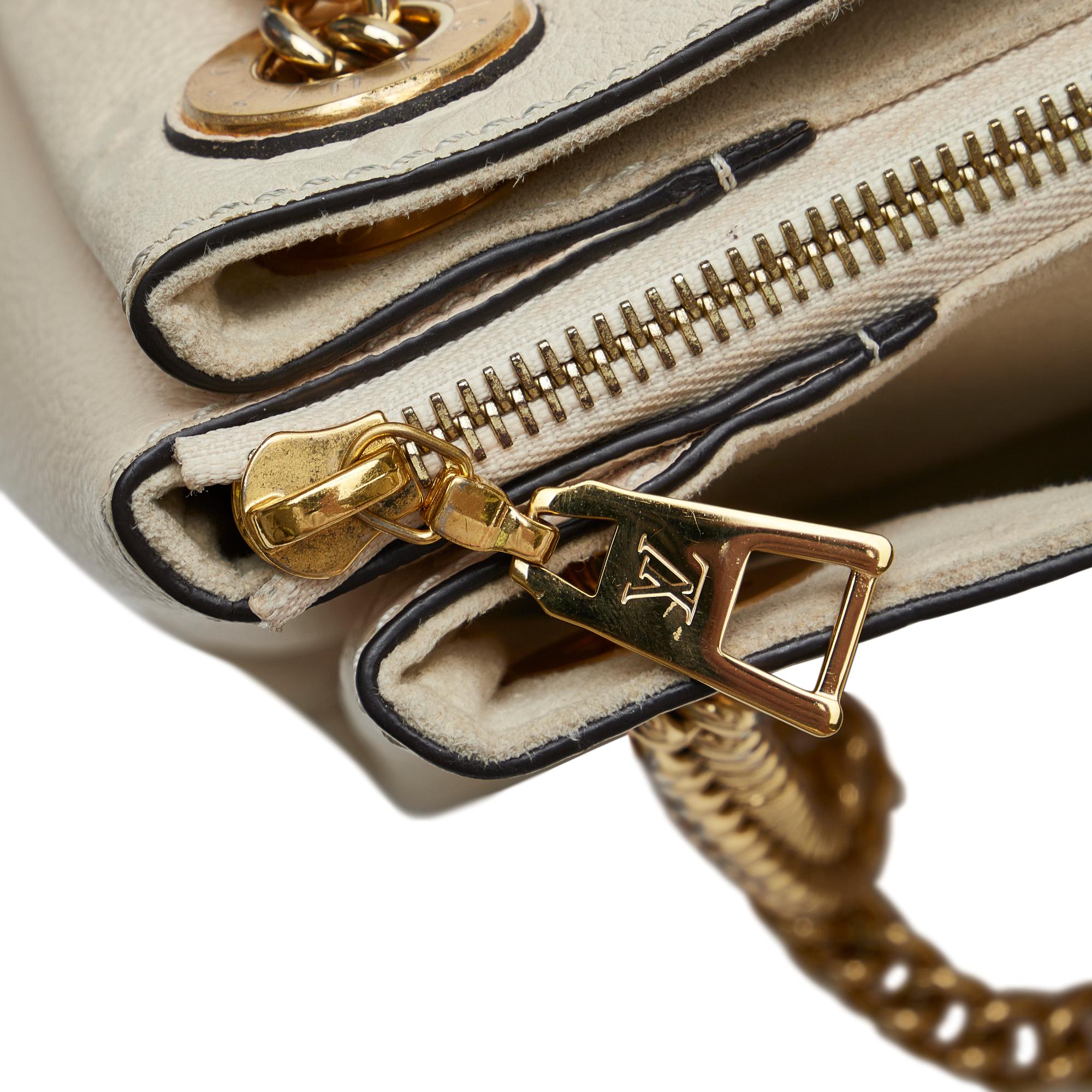 Louis Vuitton Monogram Empreinte Surene BB (SHG-IsS4Mw)