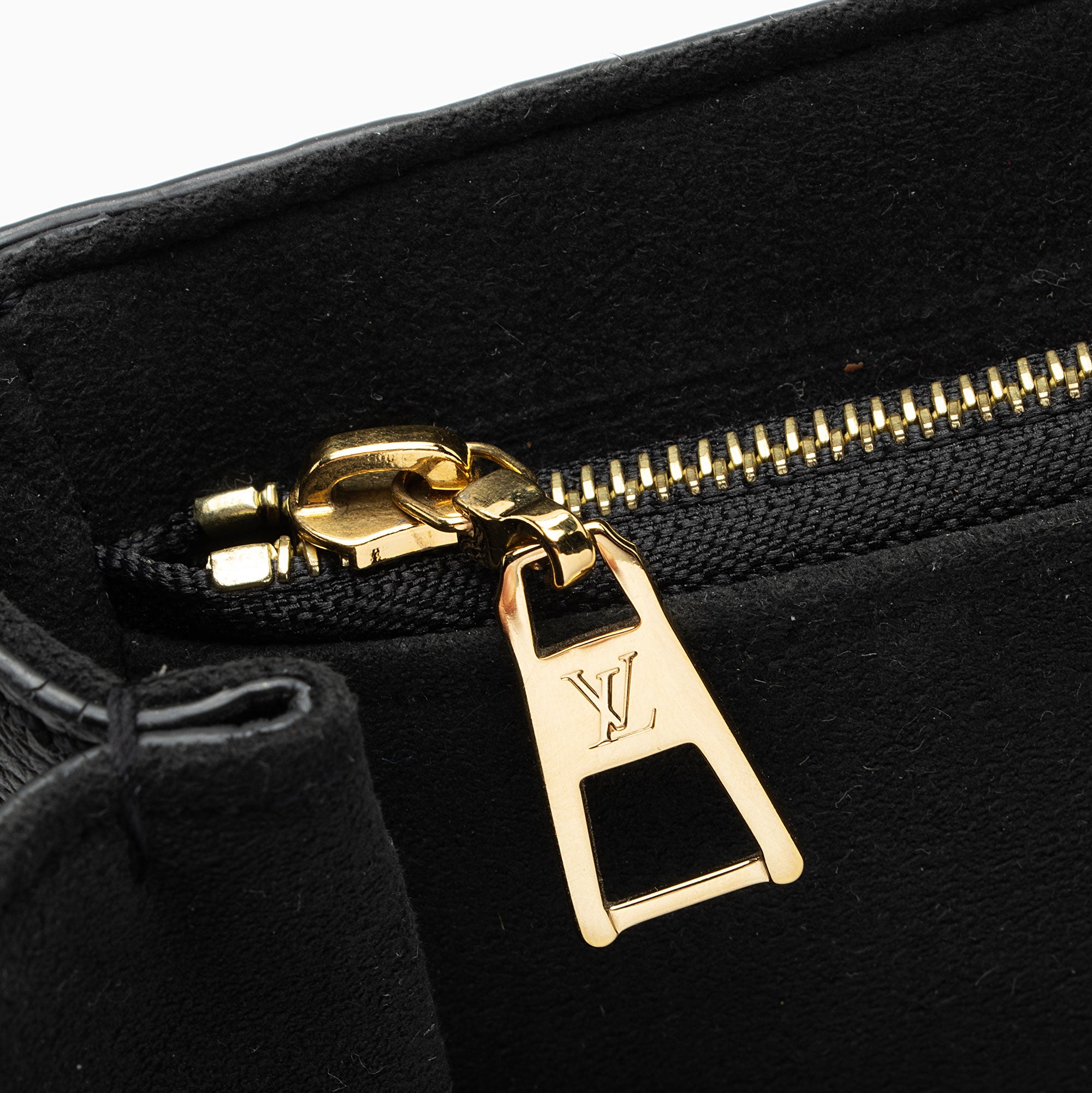 Louis Vuitton Monogram Empreinte Vavin PM Shoulder Bag (SHF-x1x4jr)
