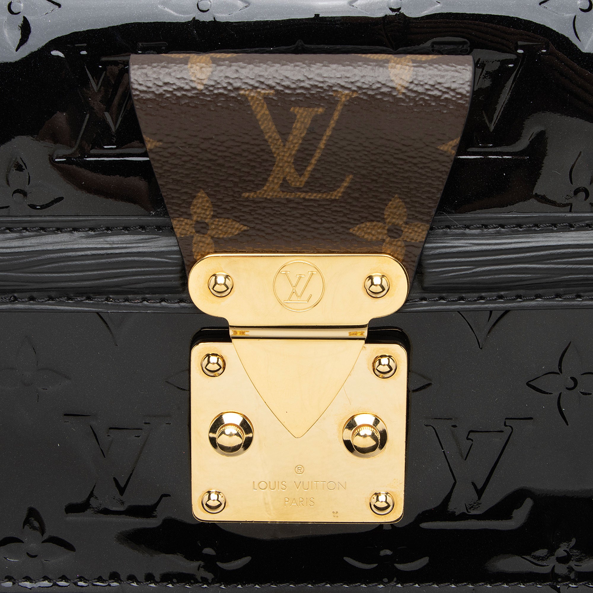 Louis Vuitton Monogram Epi Vernis Wynwood Shoulder Bag
