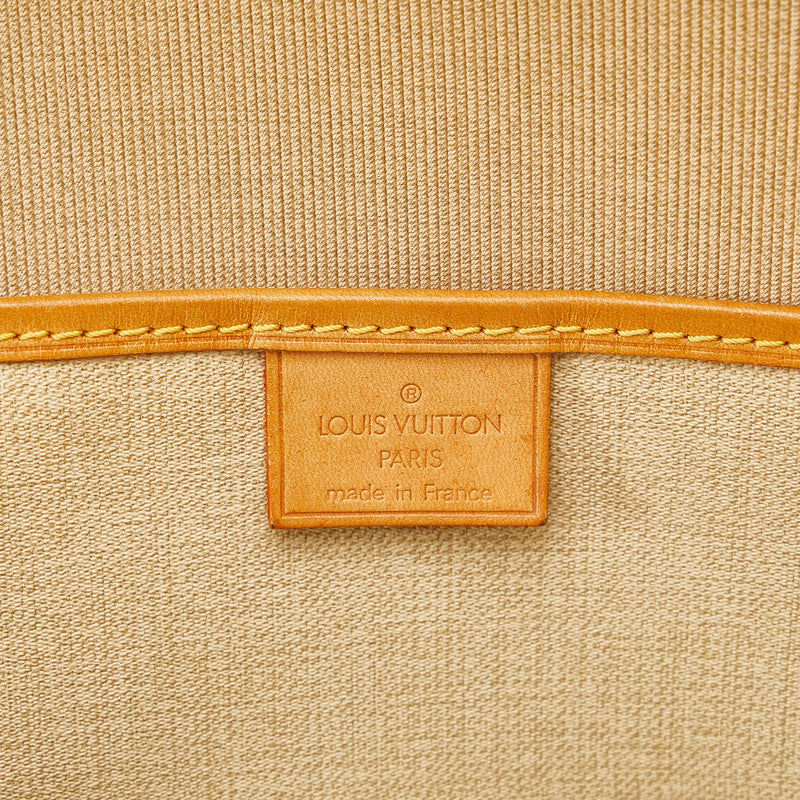 Louis Vuitton Monogram Excursion (SHG-RUV3YK)
