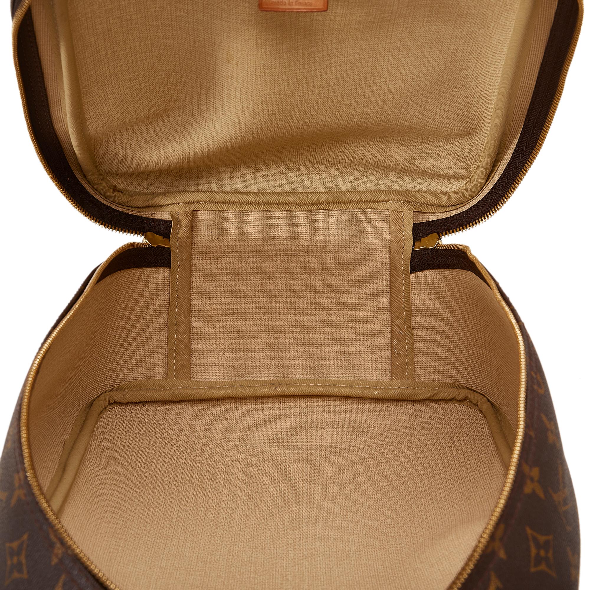 Louis Vuitton Monogram Excursion (SHG-FtJYWA)