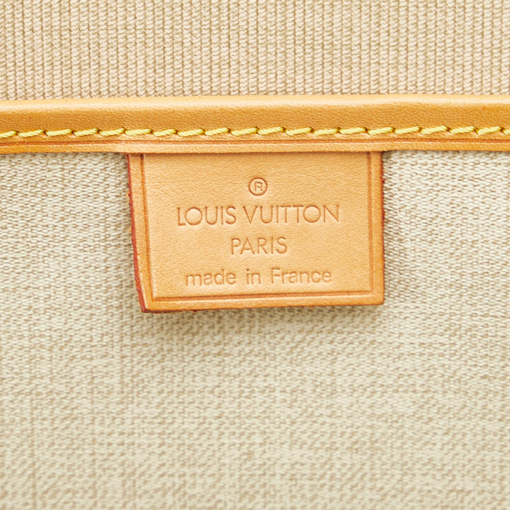 Louis Vuitton Monogram Excursion (SHG-DgrEfO)