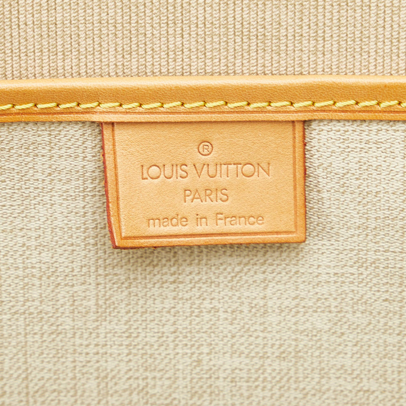Louis Vuitton Monogram Excursion (SHG-DgrEfO)