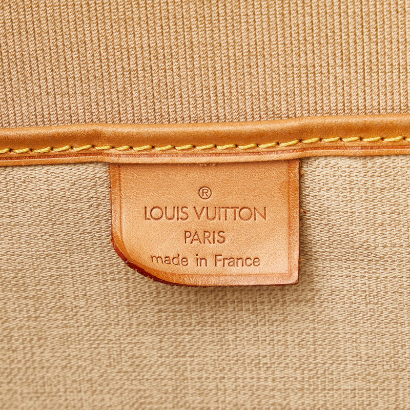 Louis Vuitton Monogram Excursion (SHG-Od6NsV)
